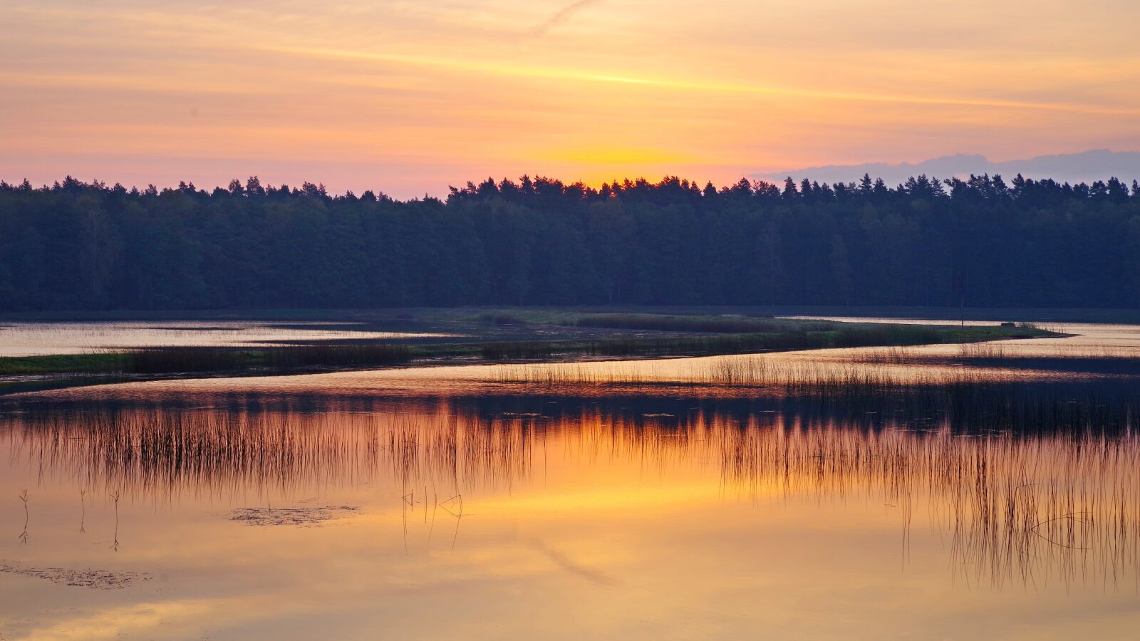 Pentax K-1 sample photo. Poland, the joint echo photography