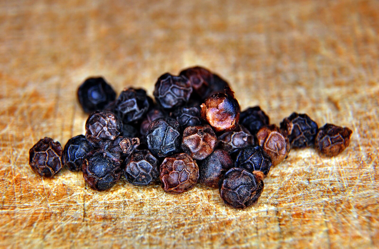 Nikon D90 sample photo. Pepper, herbs, spices photography