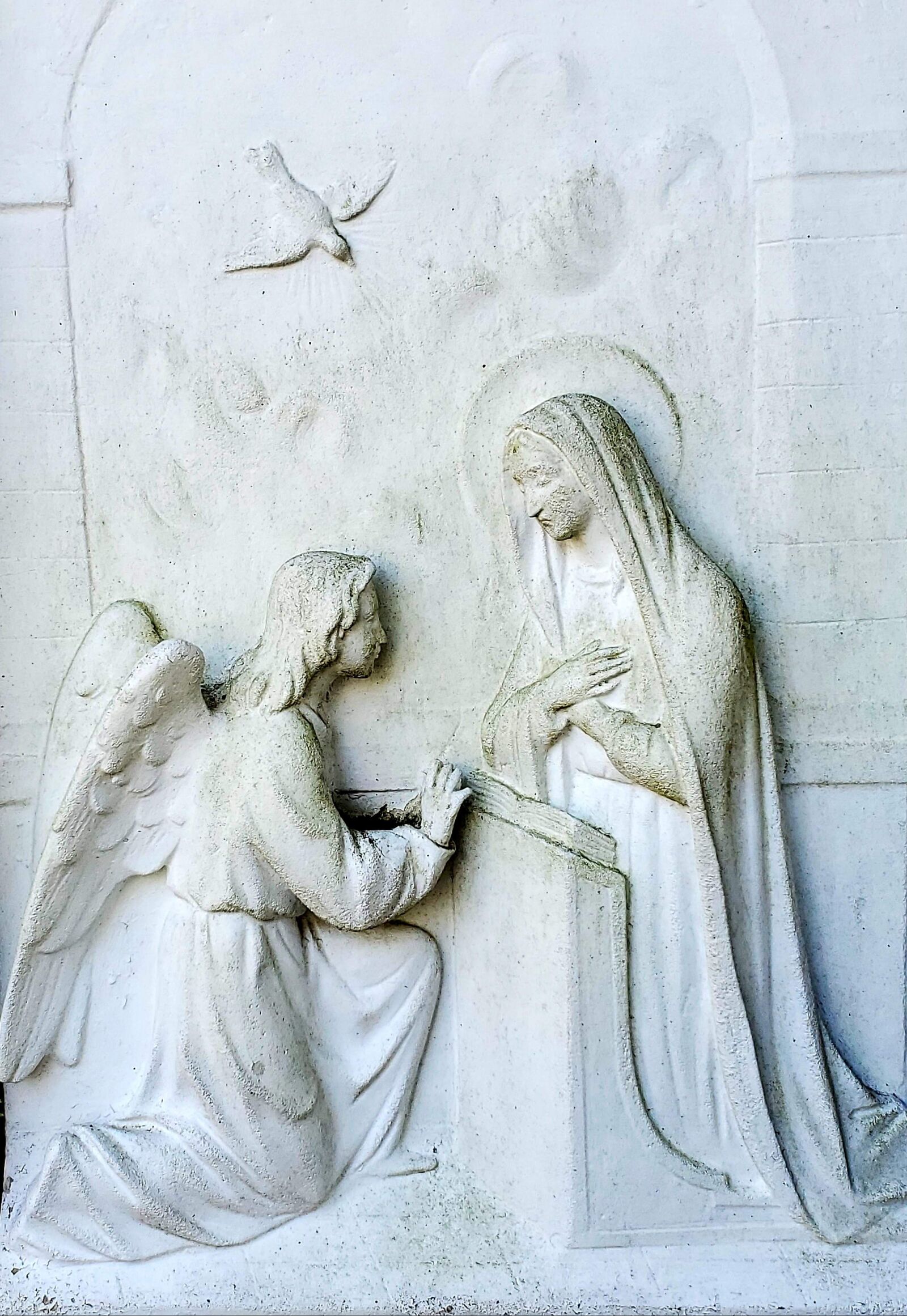 Samsung Galaxy S10e sample photo. Annunciation, angel, blessed mary photography