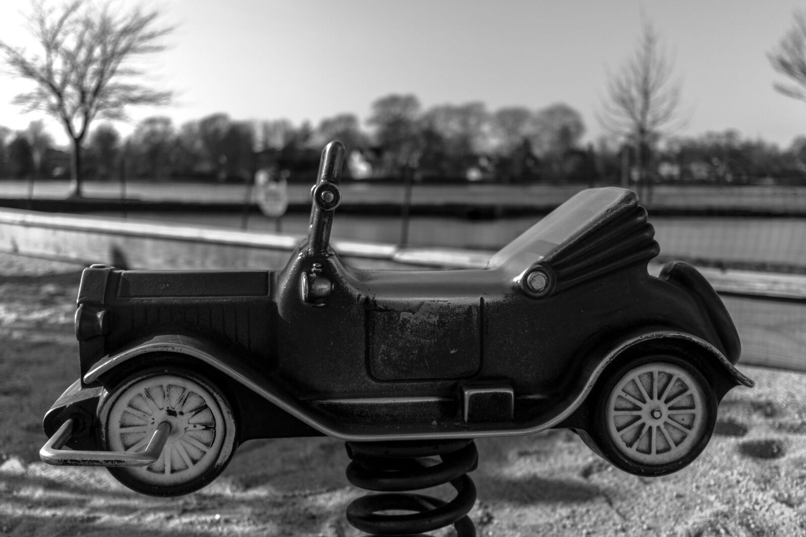 Canon EF-S 24mm F2.8 STM sample photo. Park, car, child photography
