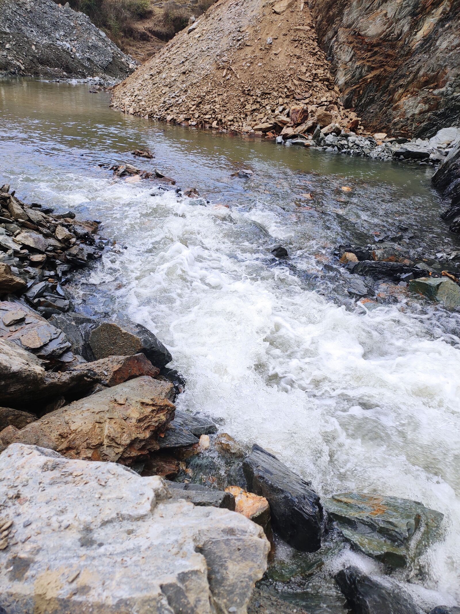 Xiaomi Redmi Note 7 Pro sample photo. Stream, water, landscape photography