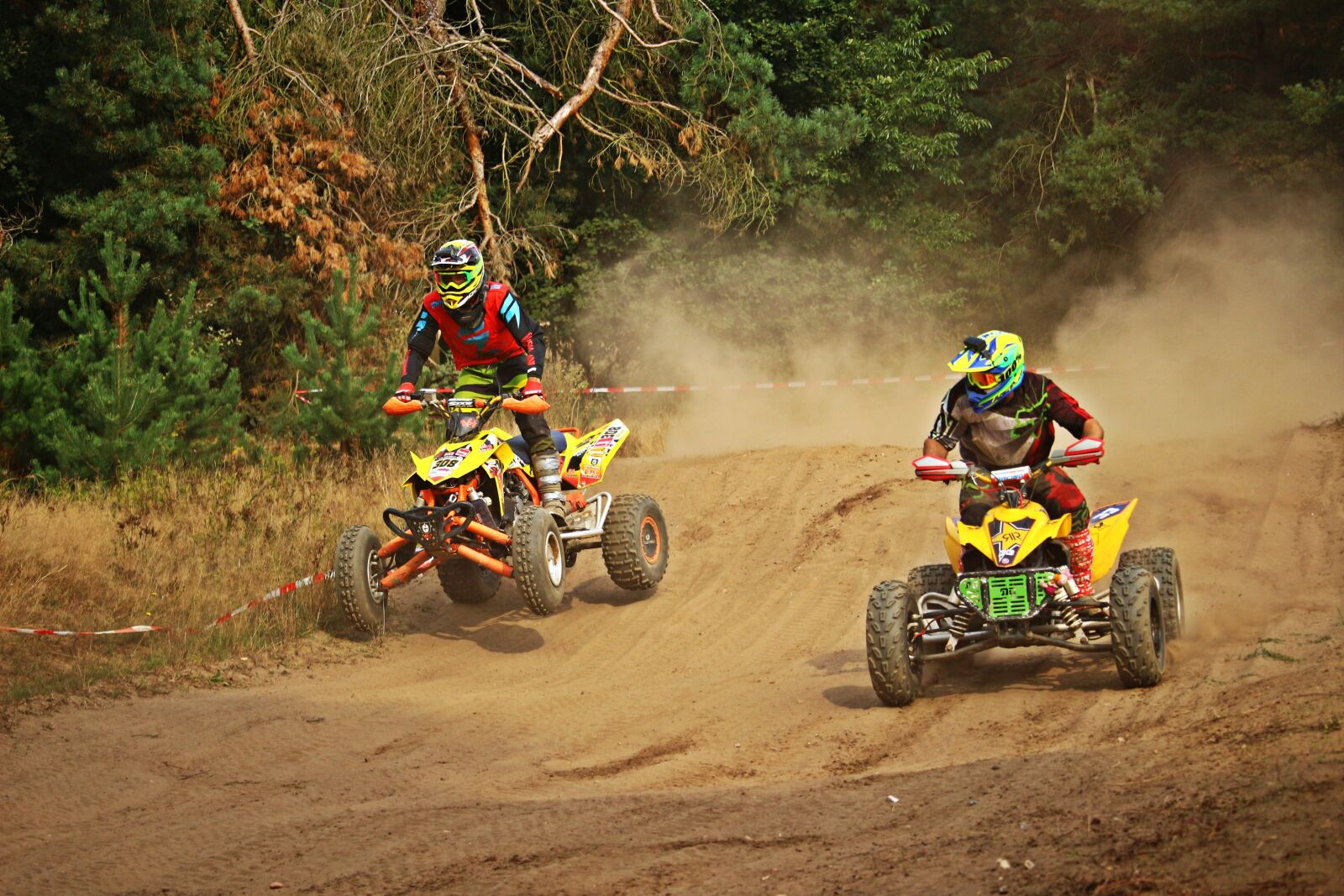 Canon EOS 100D (EOS Rebel SL1 / EOS Kiss X7) sample photo. Race, motocross, quad photography