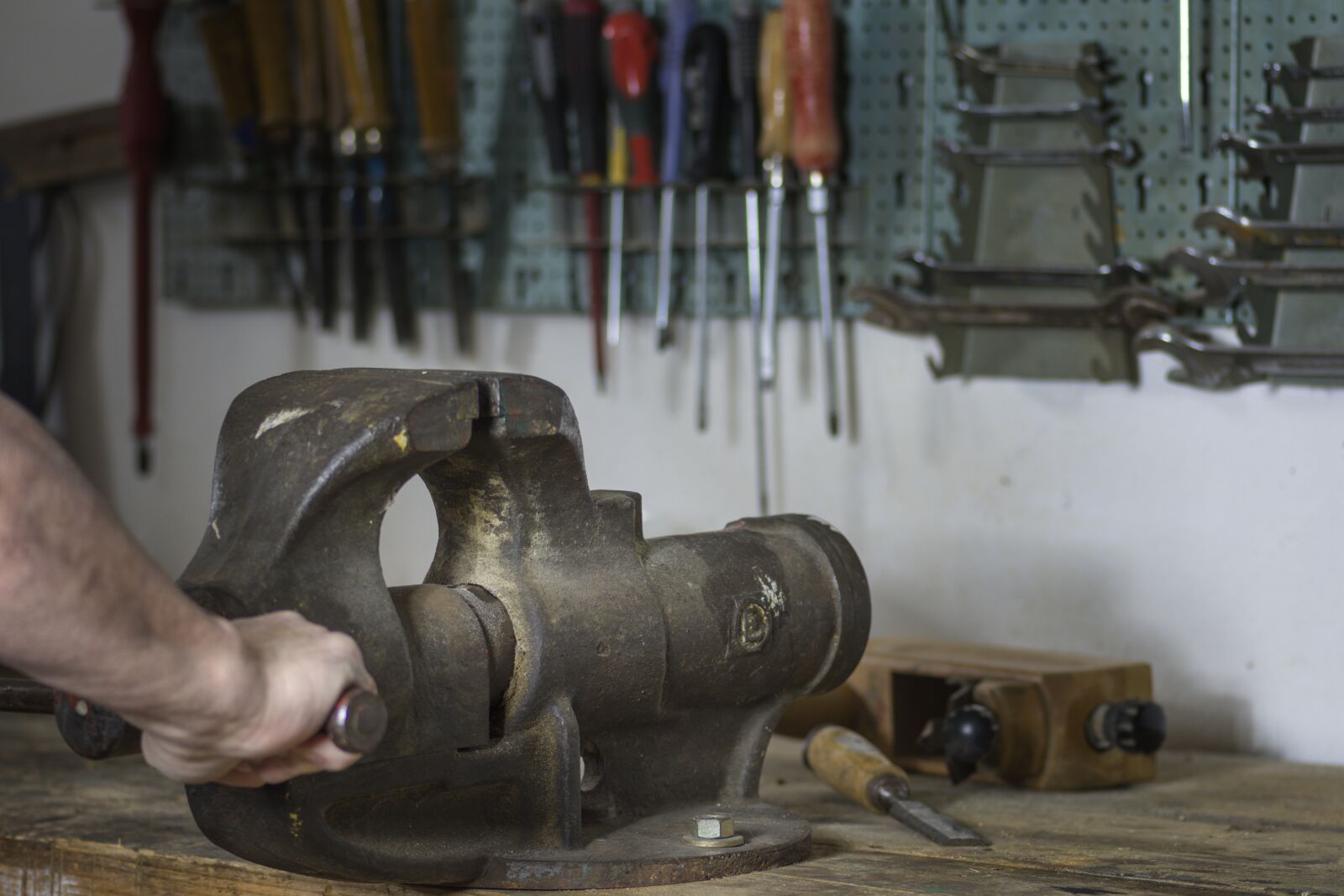 Nikon D7200 sample photo. Vice, workshop, workplace photography