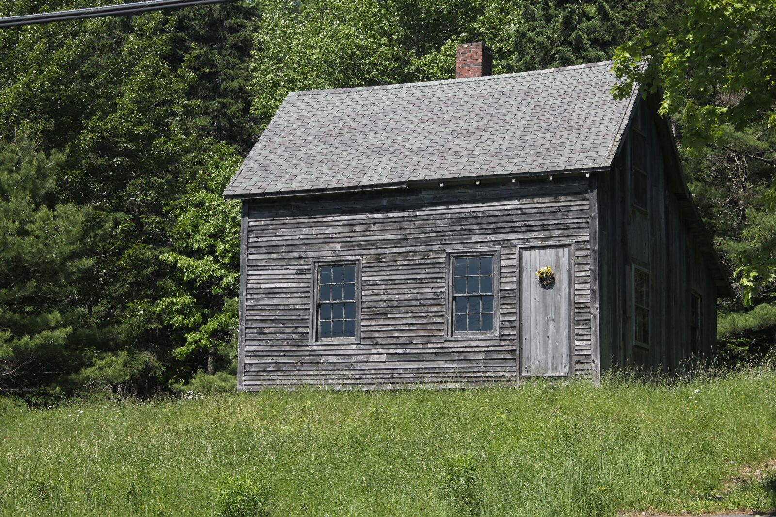 Canon EOS 550D (EOS Rebel T2i / EOS Kiss X4) sample photo. Barn, wood, house photography