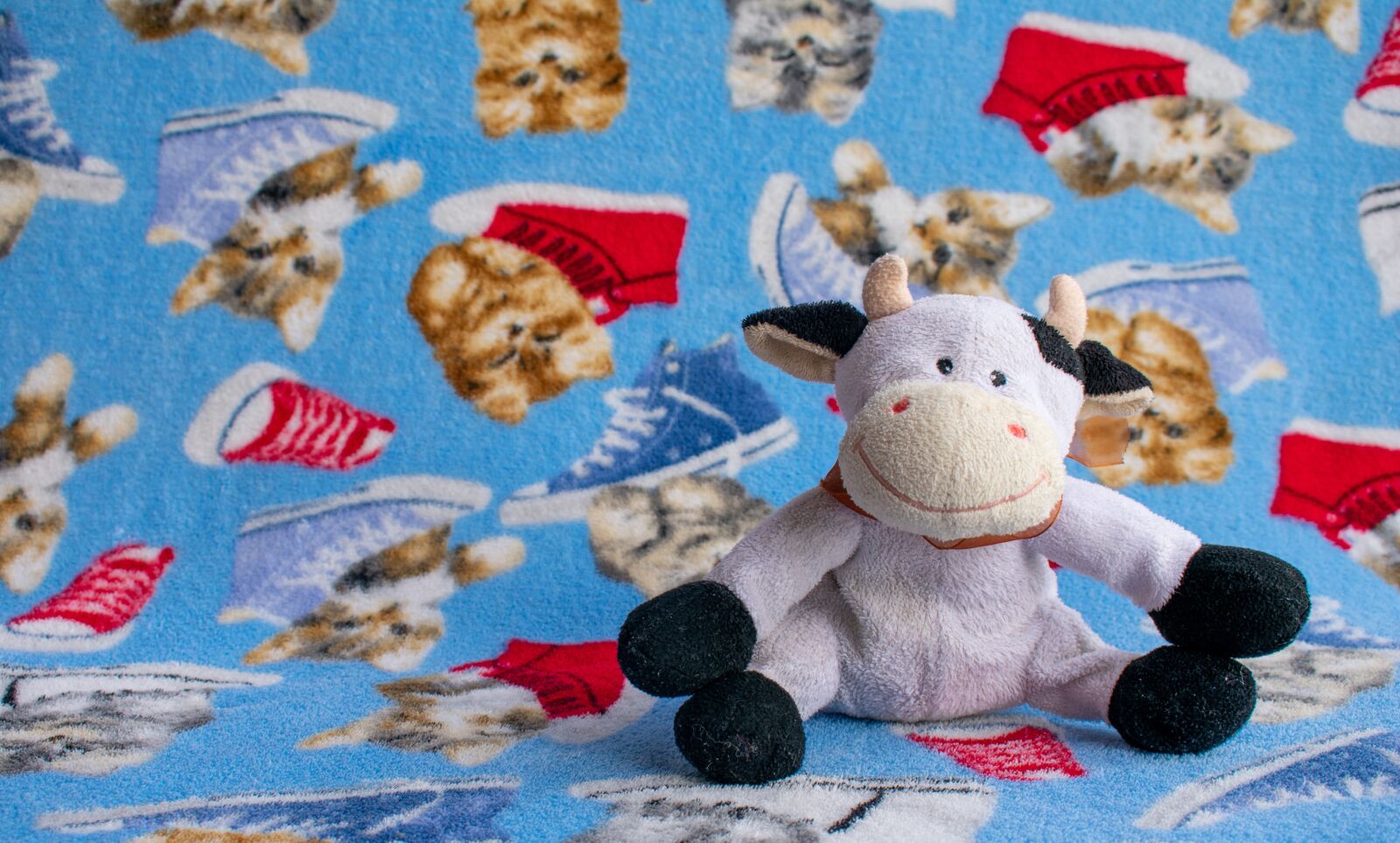 Nikon D3400 sample photo. Stuffed cow, toy, children photography