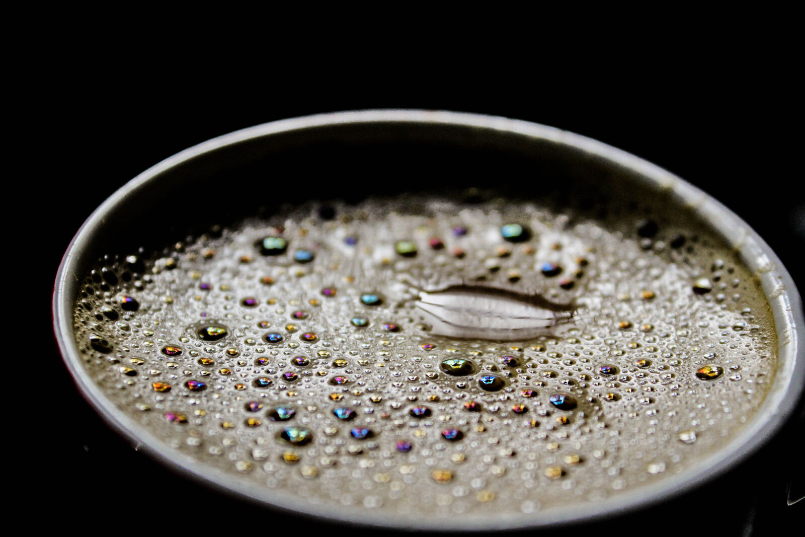 Canon EOS 1300D (EOS Rebel T6 / EOS Kiss X80) sample photo. Black, coffee, boost, bubbles photography