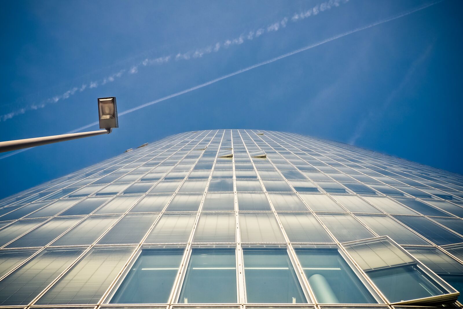 Olympus OM-D E-M10 sample photo. Architecture, skyscraper, building photography