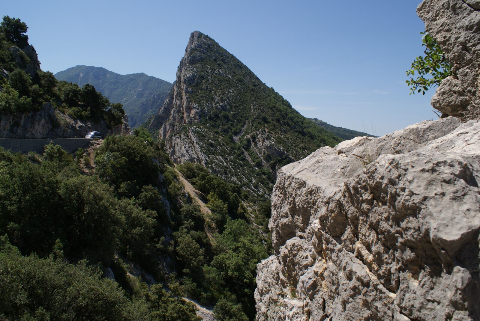 Sony Alpha DSLR-A300 sample photo. Gorges, verdon, landscape photography