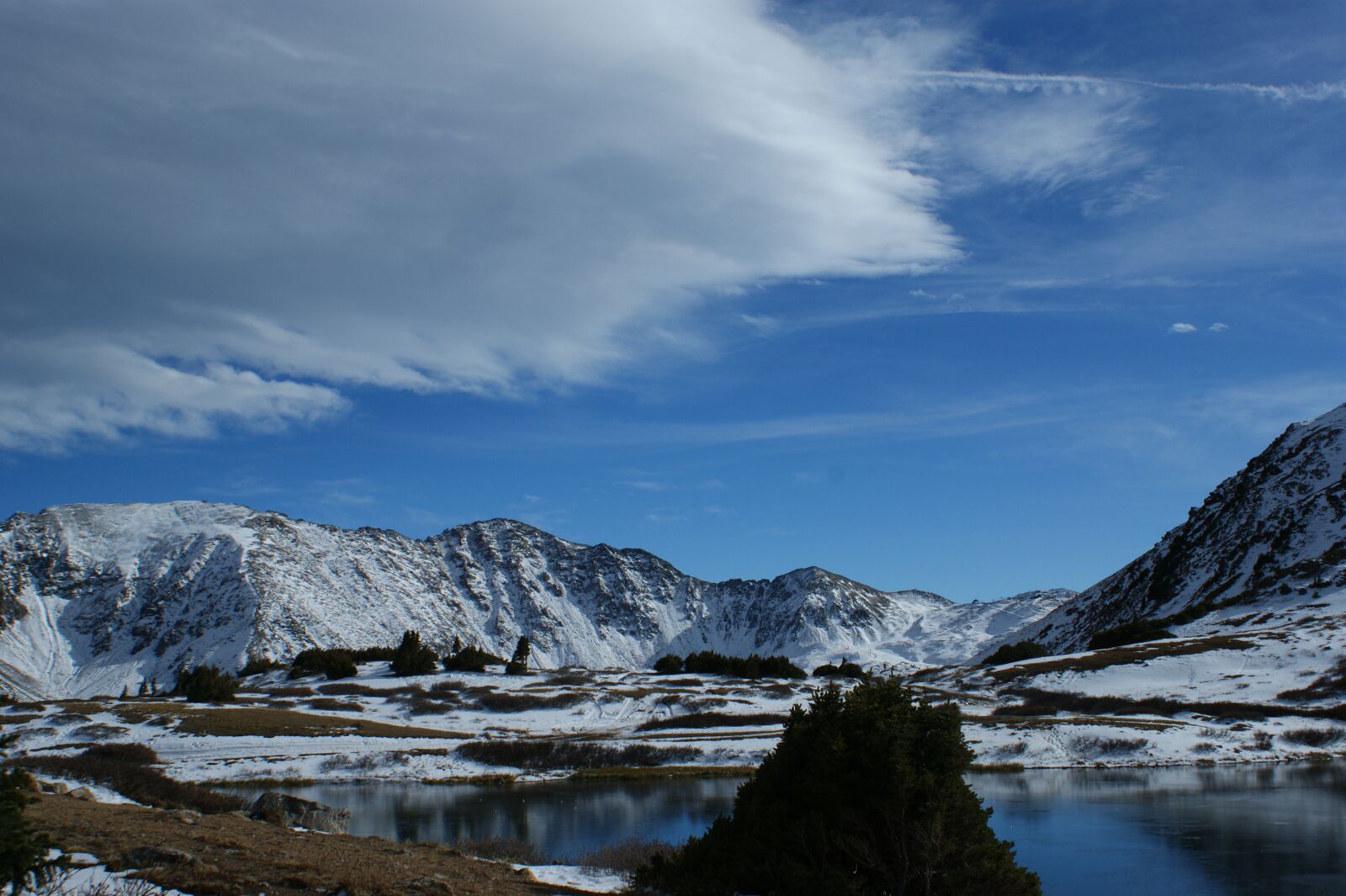 Sony Alpha DSLR-A350 sample photo. Colorado, blue, white photography