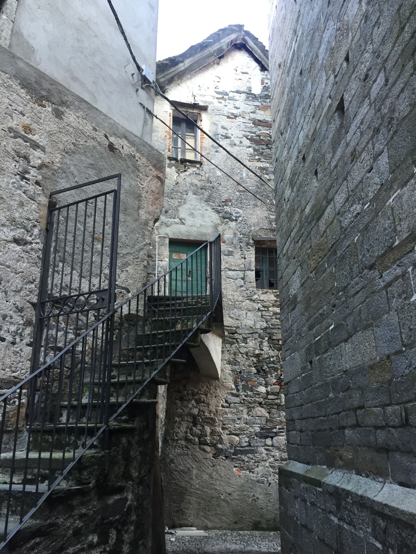 Apple iPhone 6 sample photo. House, stairs, stone photography