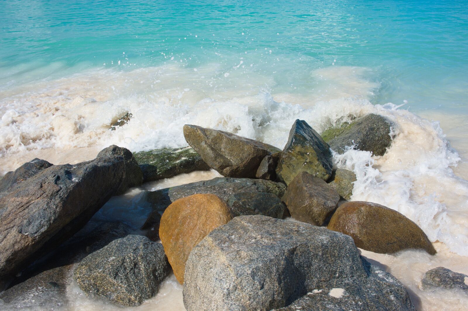 Nikon D700 sample photo. Beach, rocks, surf photography