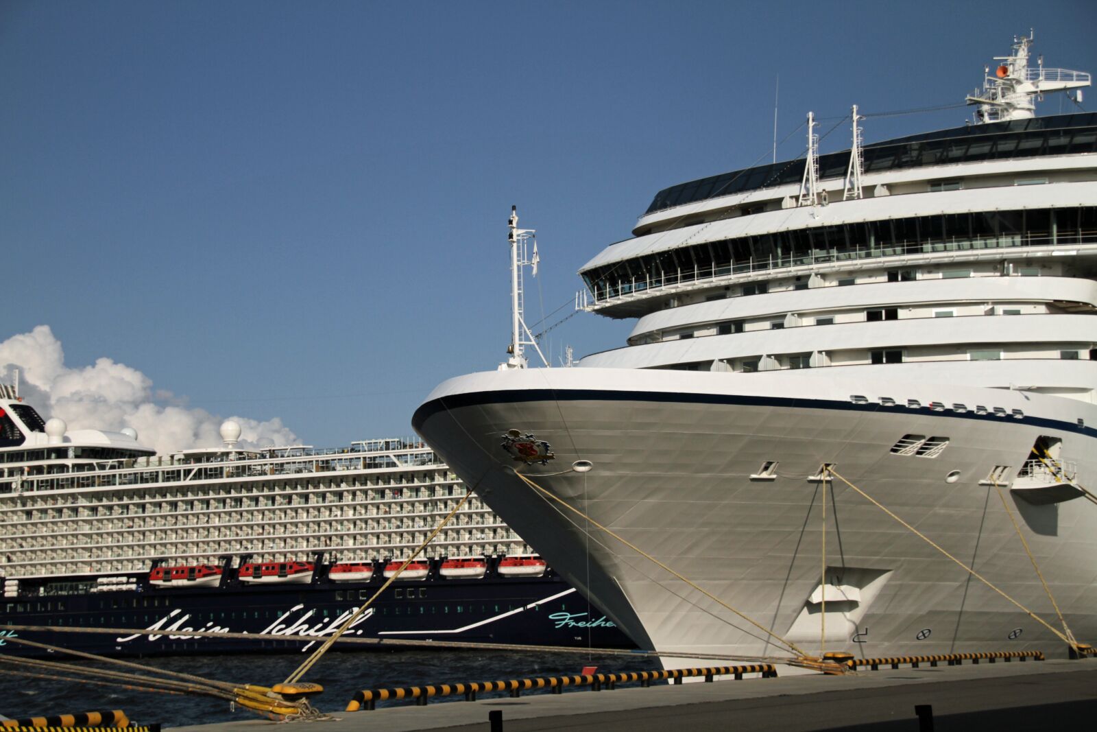 Canon EOS 7D sample photo. St petersburg, port, ship photography