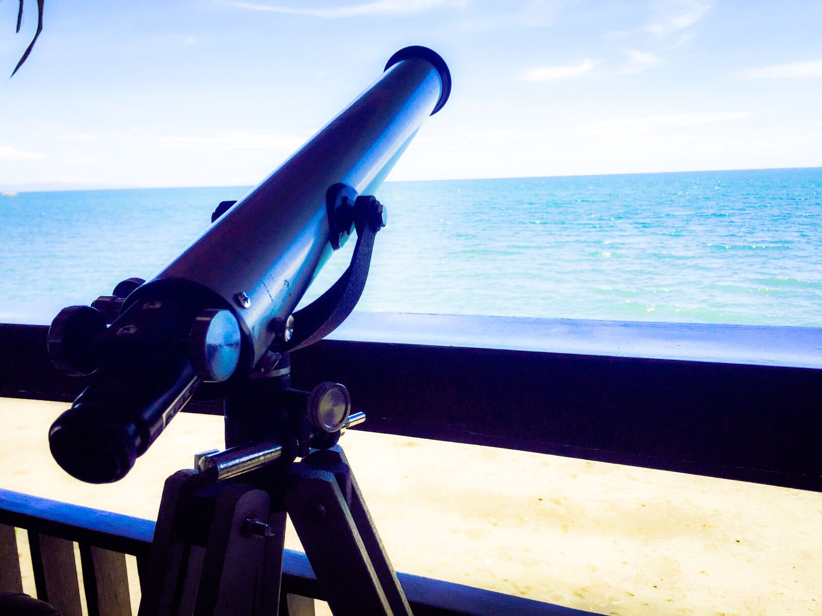 Apple iPhone 6 sample photo. Beach, summer, sun, telescope photography
