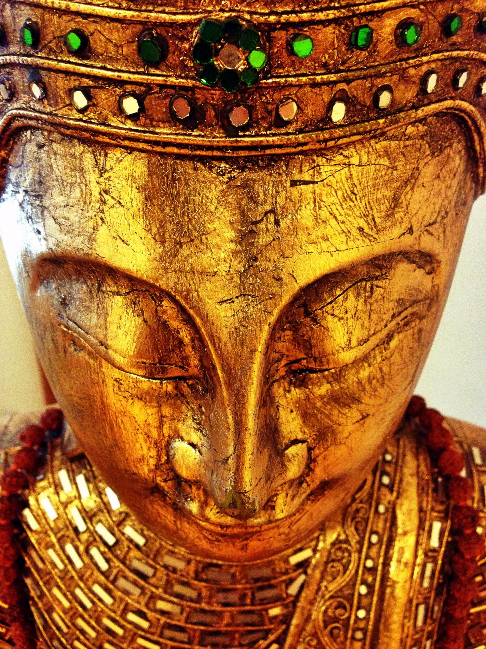 iPhone 5 back camera 4.12mm f/2.4 sample photo. Buddha, zen, meditation photography