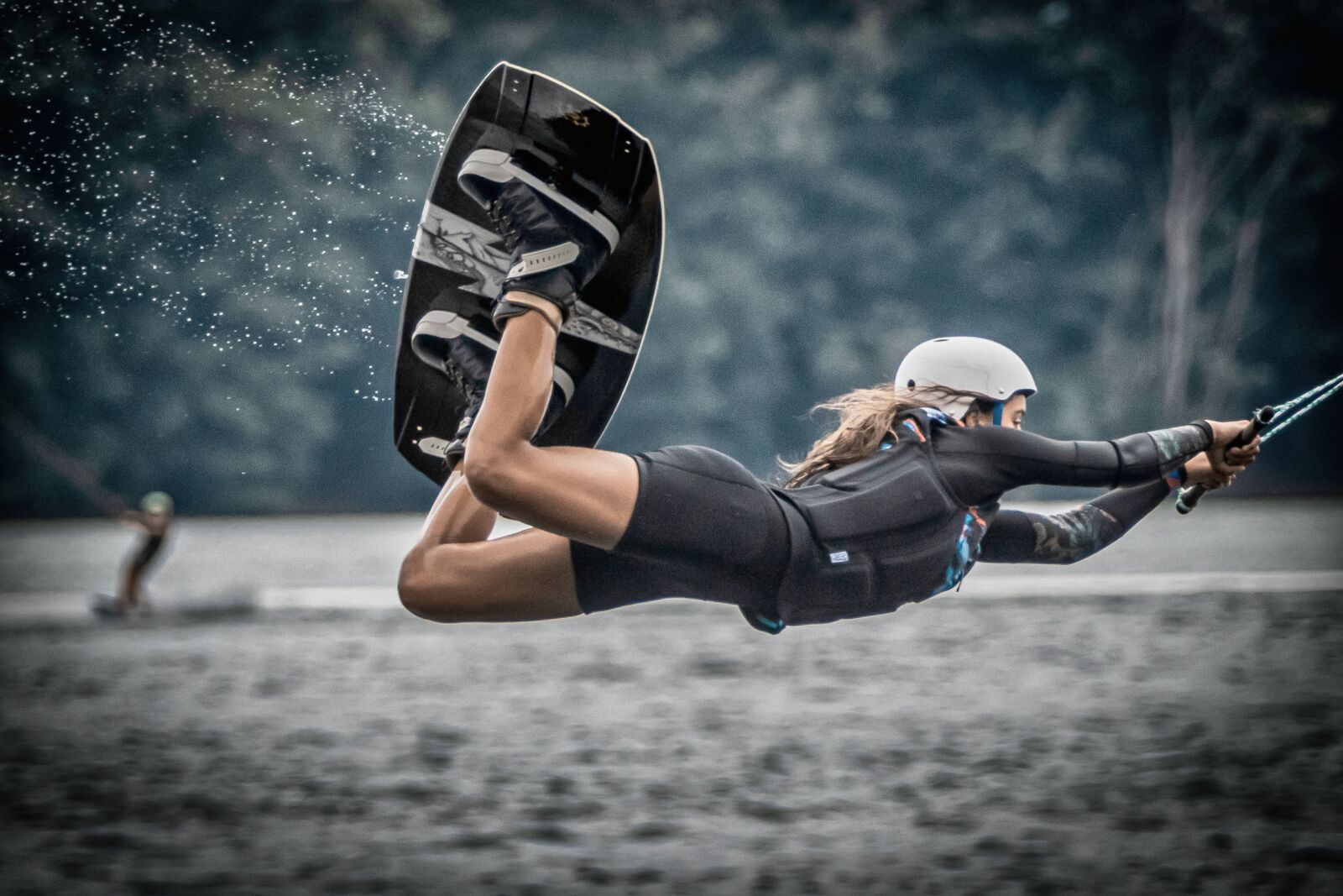 Canon EF 70-200mm F2.8L IS II USM sample photo. Wakeborden, sport, water sports photography