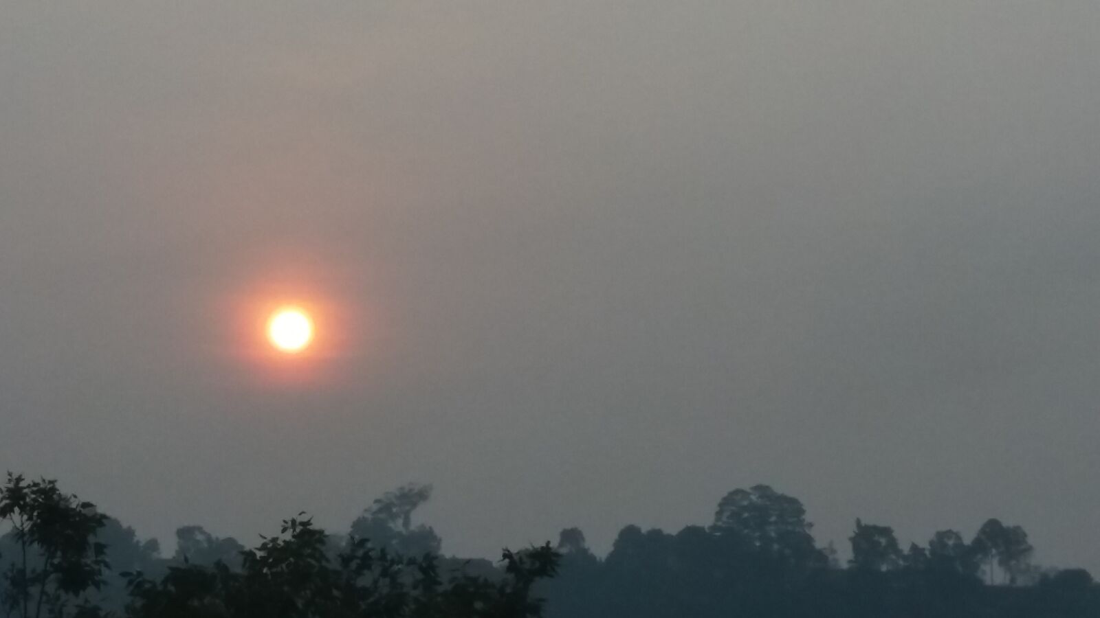 Samsung Galaxy J5 sample photo. Sunset, sun, horizon photography