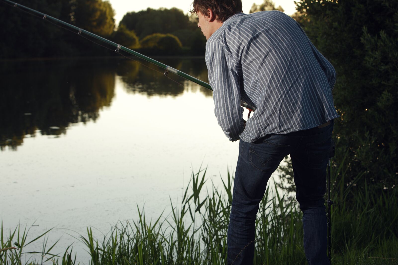 Canon EOS-1Ds Mark III sample photo. Angler, fish, voltage photography