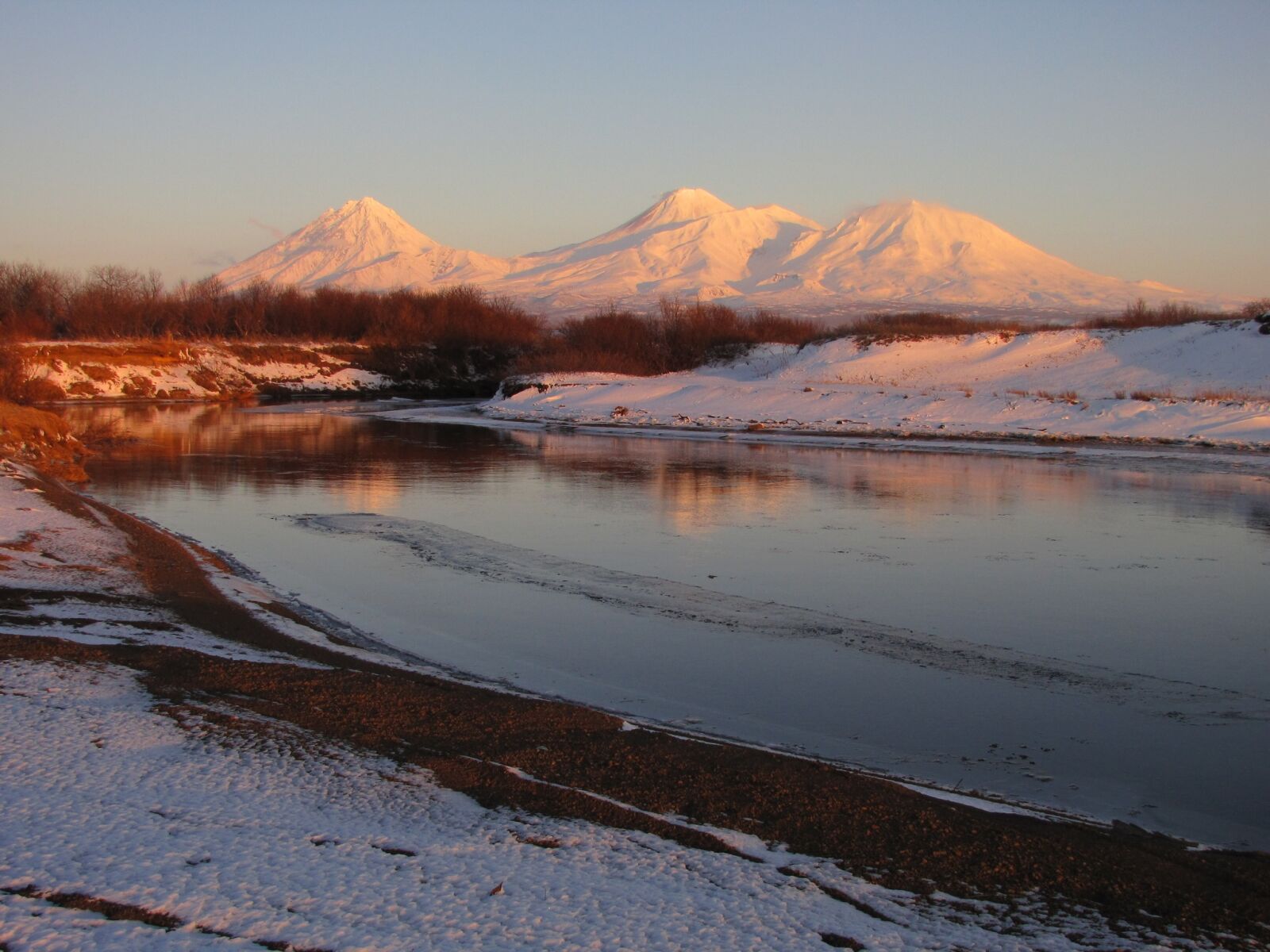 Canon PowerShot SX1 IS sample photo. Volcanoes, snowy mountains, vertices photography