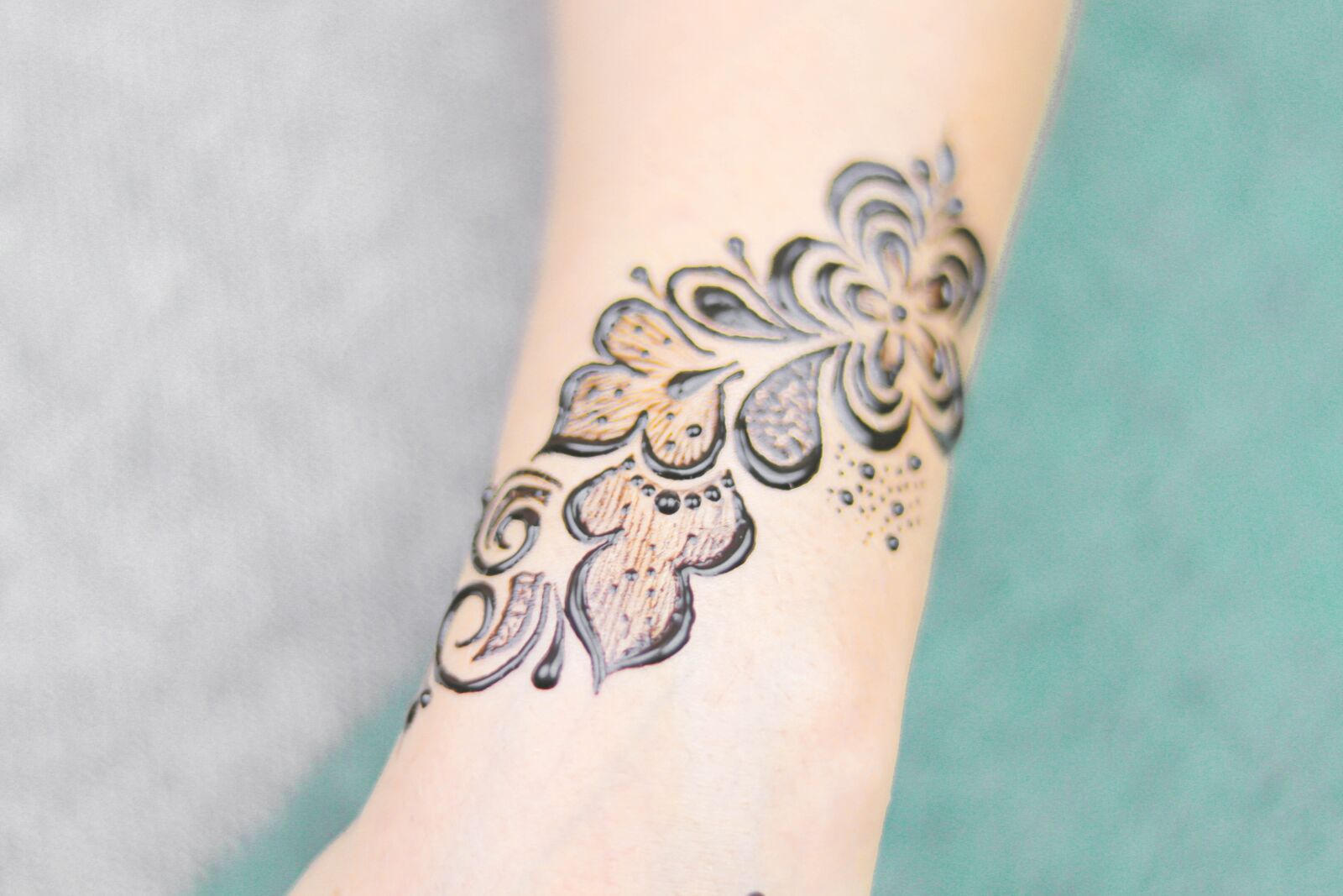 Canon EOS 80D sample photo. Mehendi, drawing, wedding photography