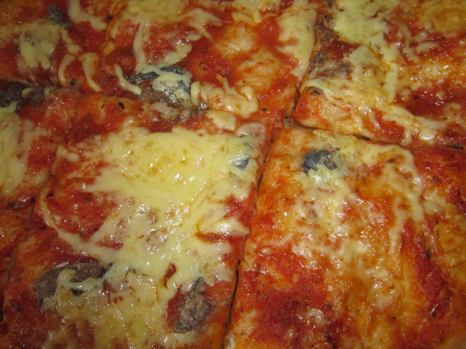 Canon PowerShot A3200 IS sample photo. Pizza, cheese, mozzarella, lunch photography