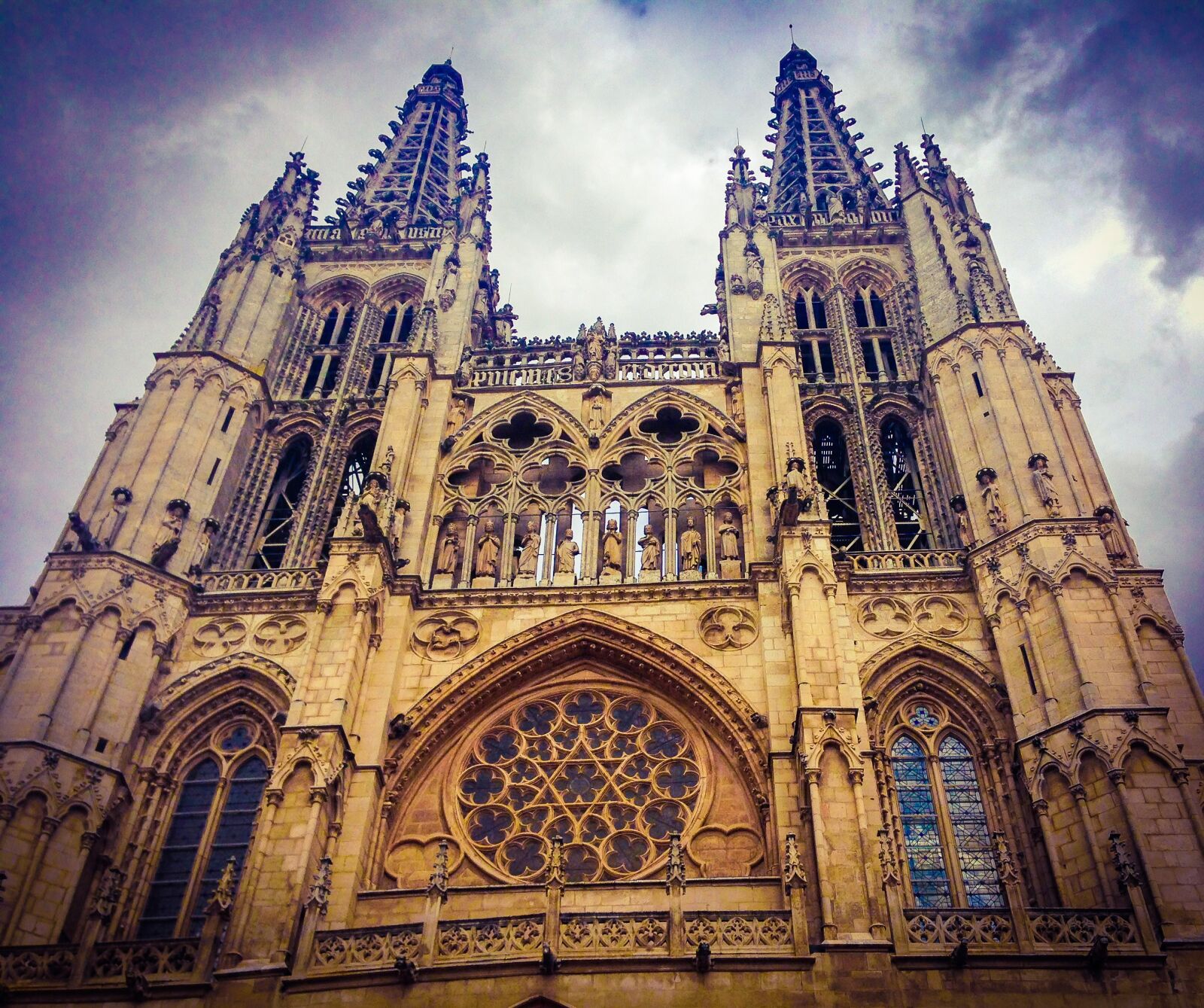iPhone 5 back camera 4.12mm f/2.4 sample photo. Burgos, monument, europe photography