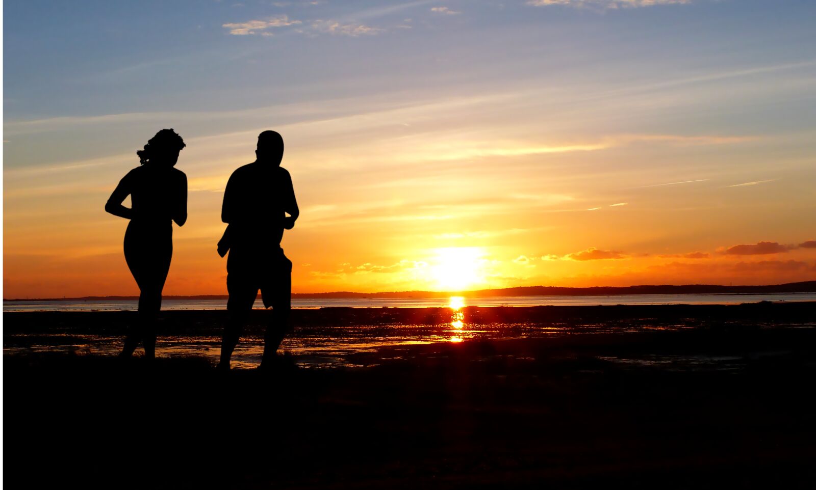 Panasonic Lumix DMC-FZ200 sample photo. Sunset, race, couple photography