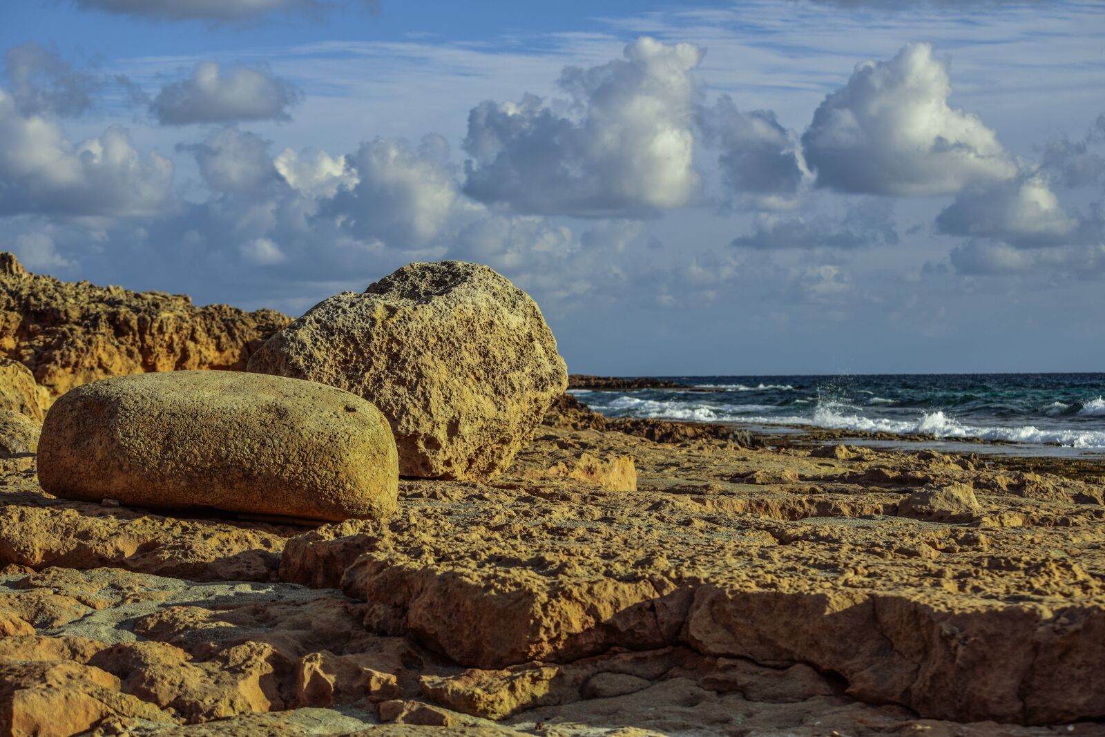 Nikon D3300 sample photo. Rocky coast, sky, clouds photography