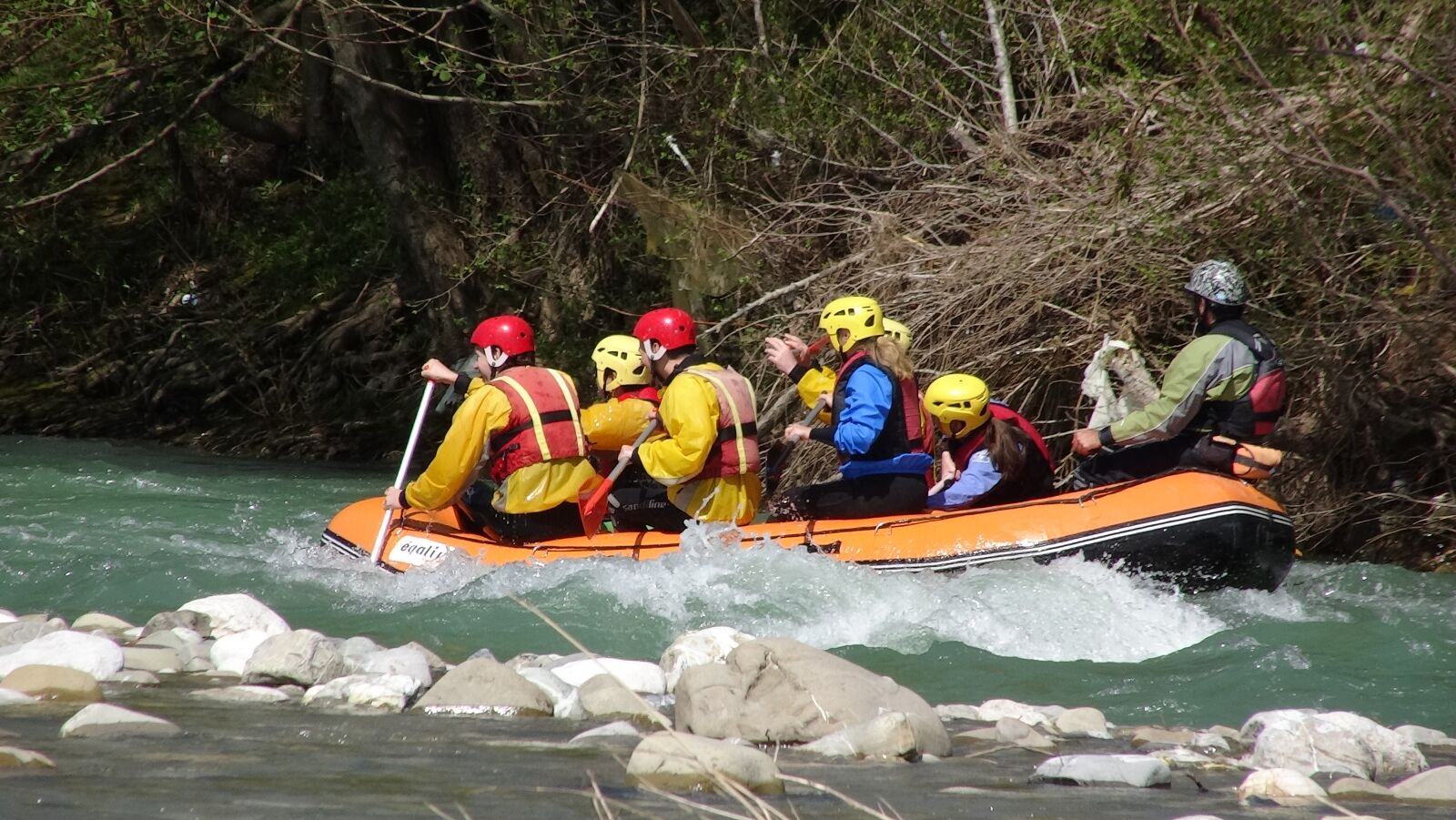 Sony Cyber-shot DSC-HX50V sample photo. Rafting, whitewater, river photography