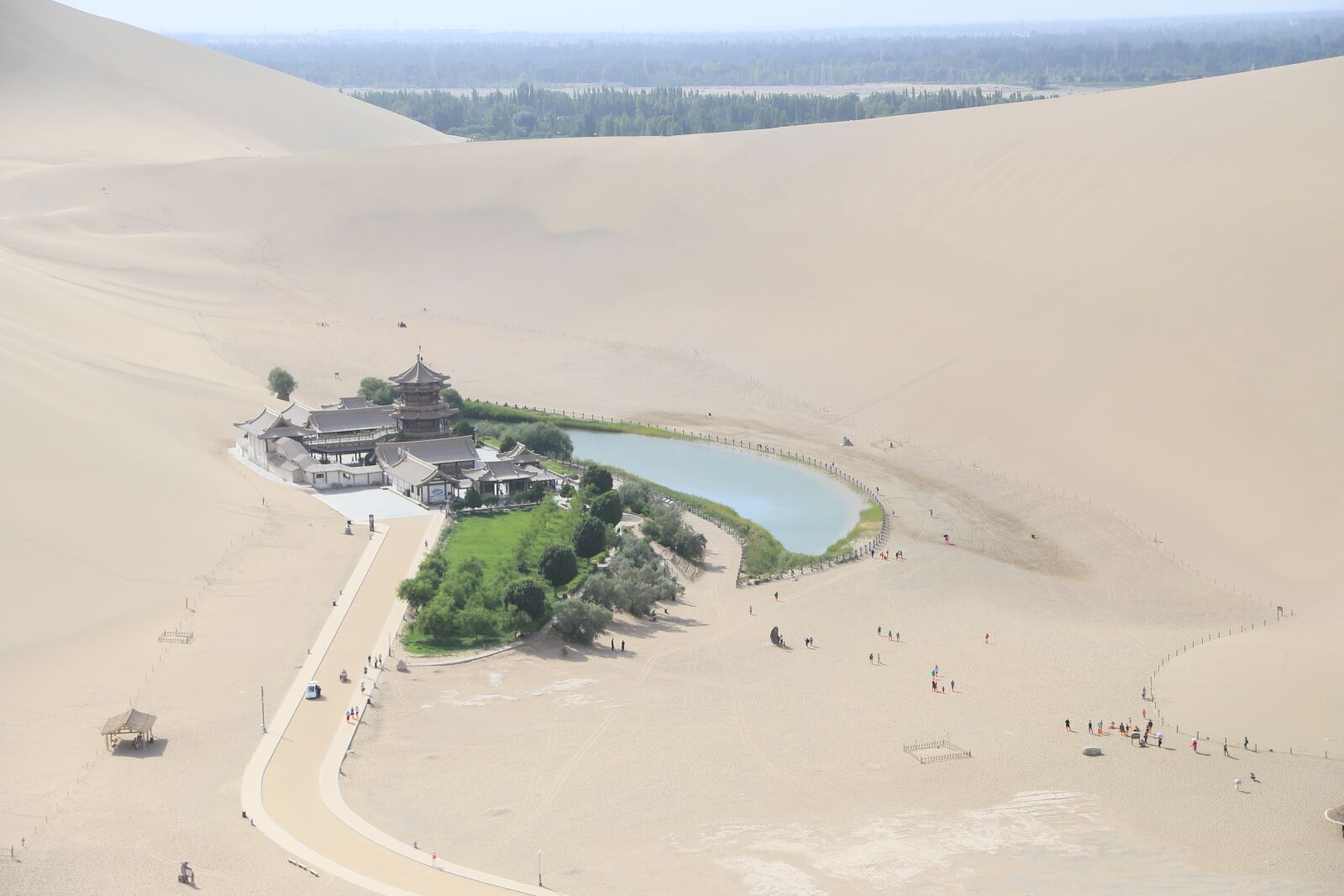 Canon EOS 6D + Canon EF 24-105mm F4L IS USM sample photo. Dunhuang, mingsha, crescent lake photography