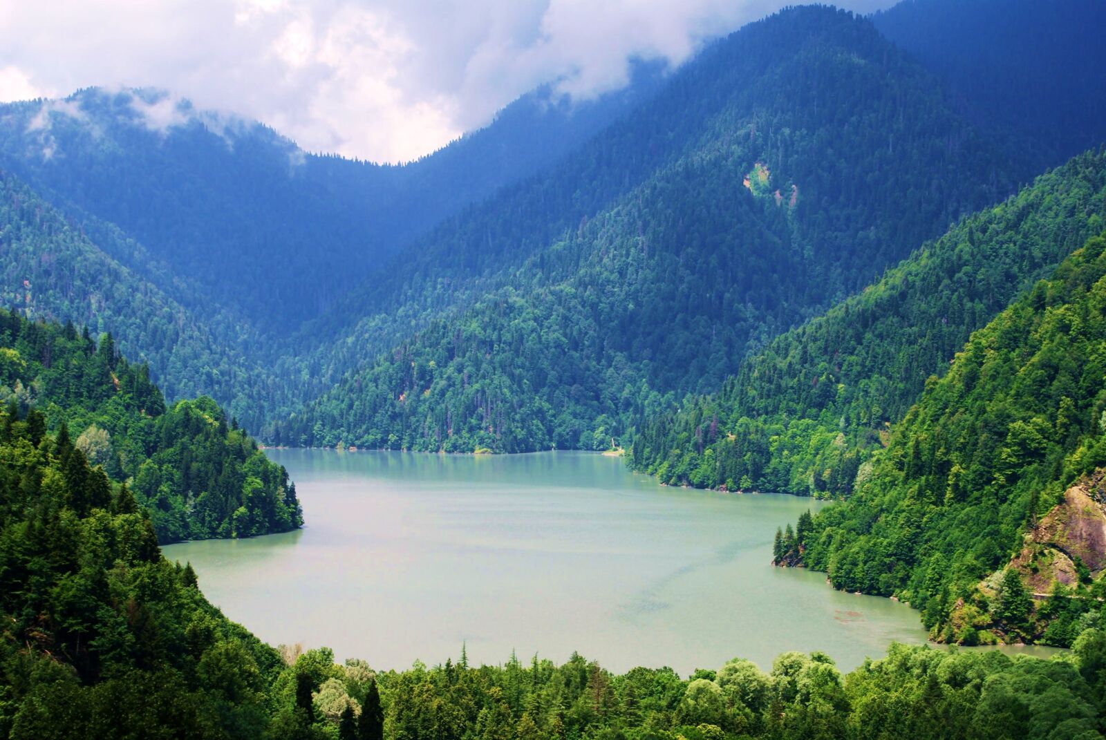 Sony Alpha DSLR-A200 sample photo. Nature, lake, the caucasus photography
