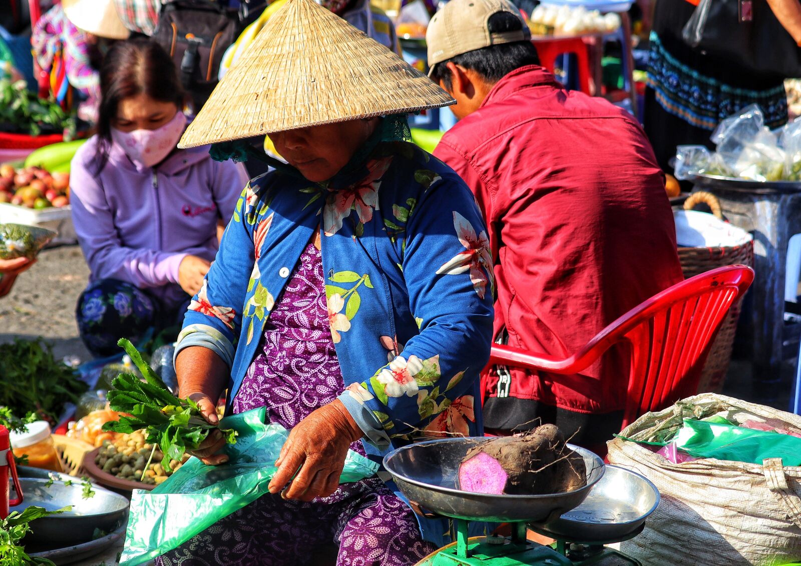 Canon EOS M50 (EOS Kiss M) sample photo. Vietnam, market, trade photography