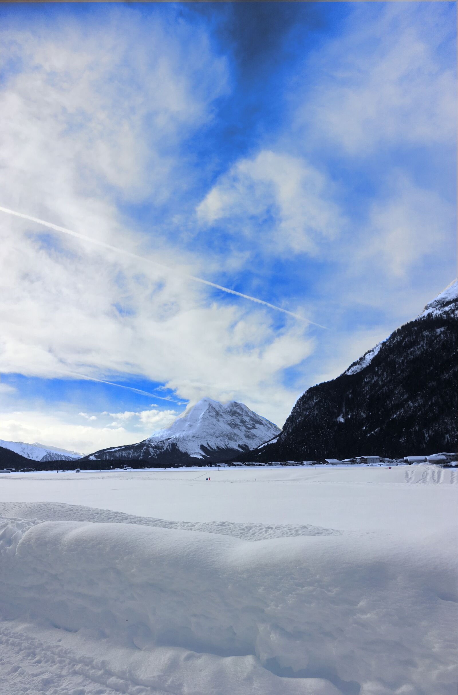 Apple iPhone SE sample photo. Winter, alps, tirol photography