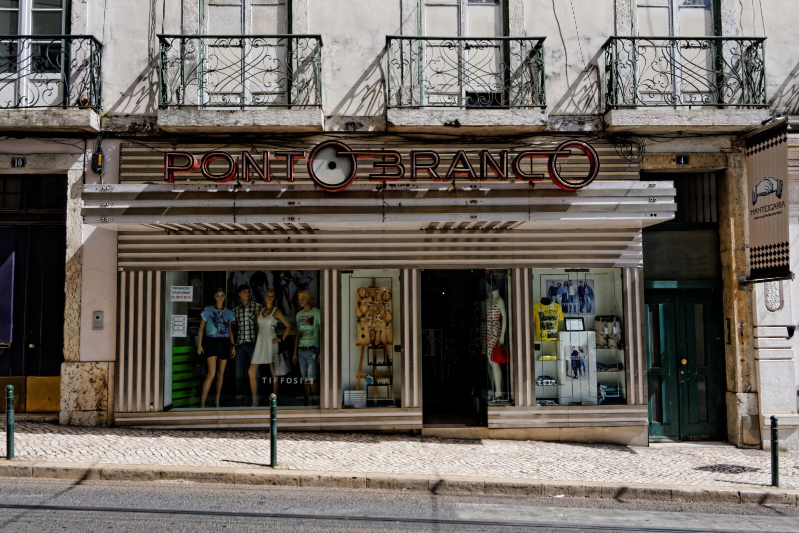 Nikon D300S sample photo. Lisbon, portugal, age photography
