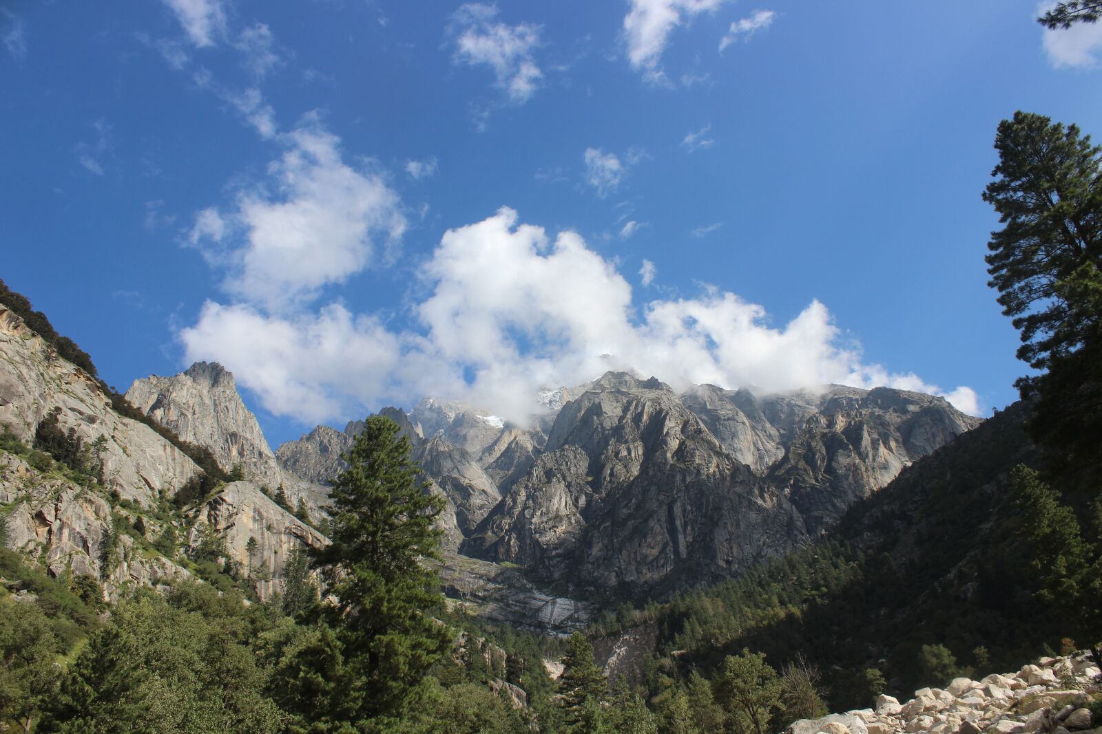 Canon EOS 600D (Rebel EOS T3i / EOS Kiss X5) sample photo. Mountain, nature, sky photography