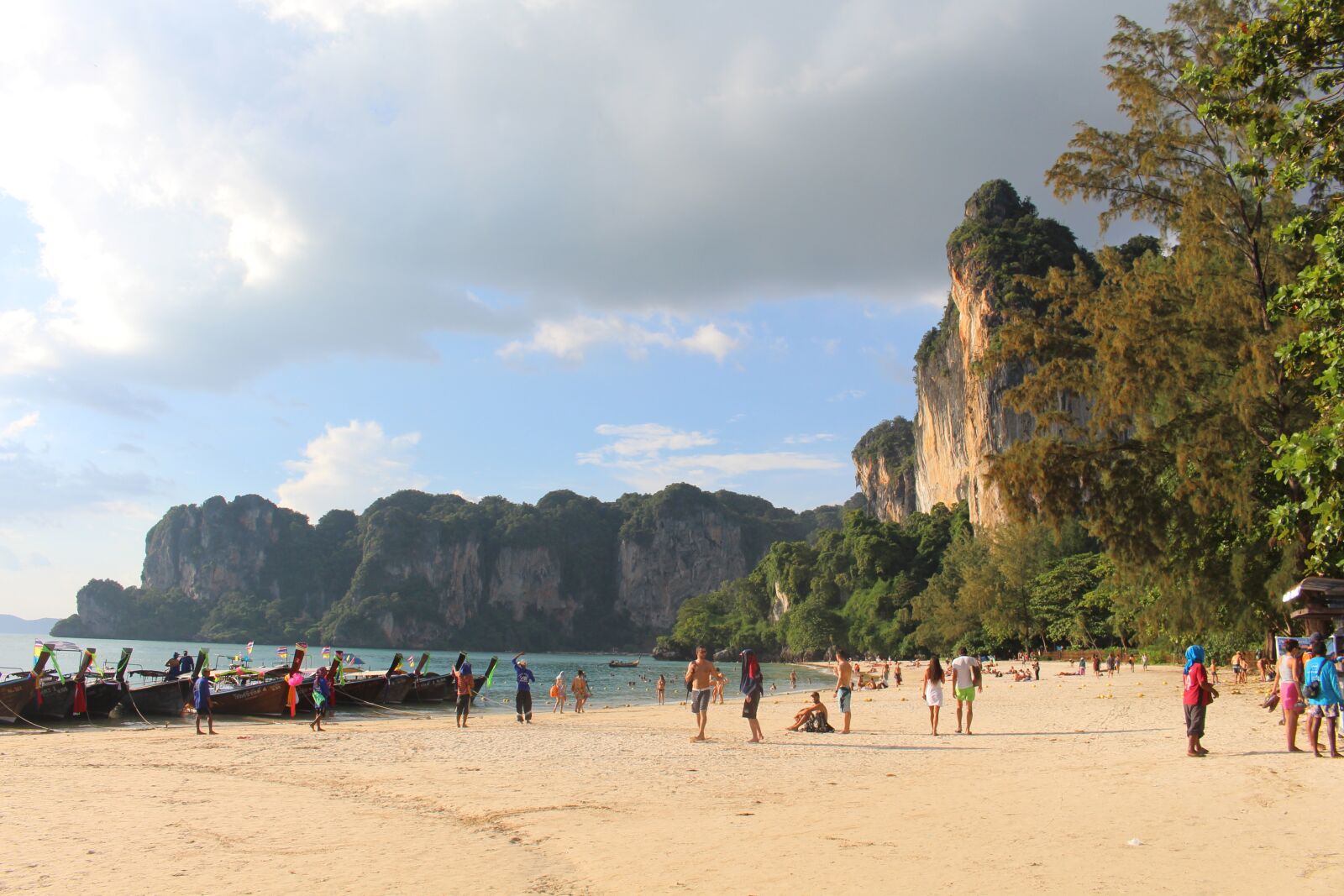 Canon EOS 700D (EOS Rebel T5i / EOS Kiss X7i) sample photo. Railay, thailand, beach photography