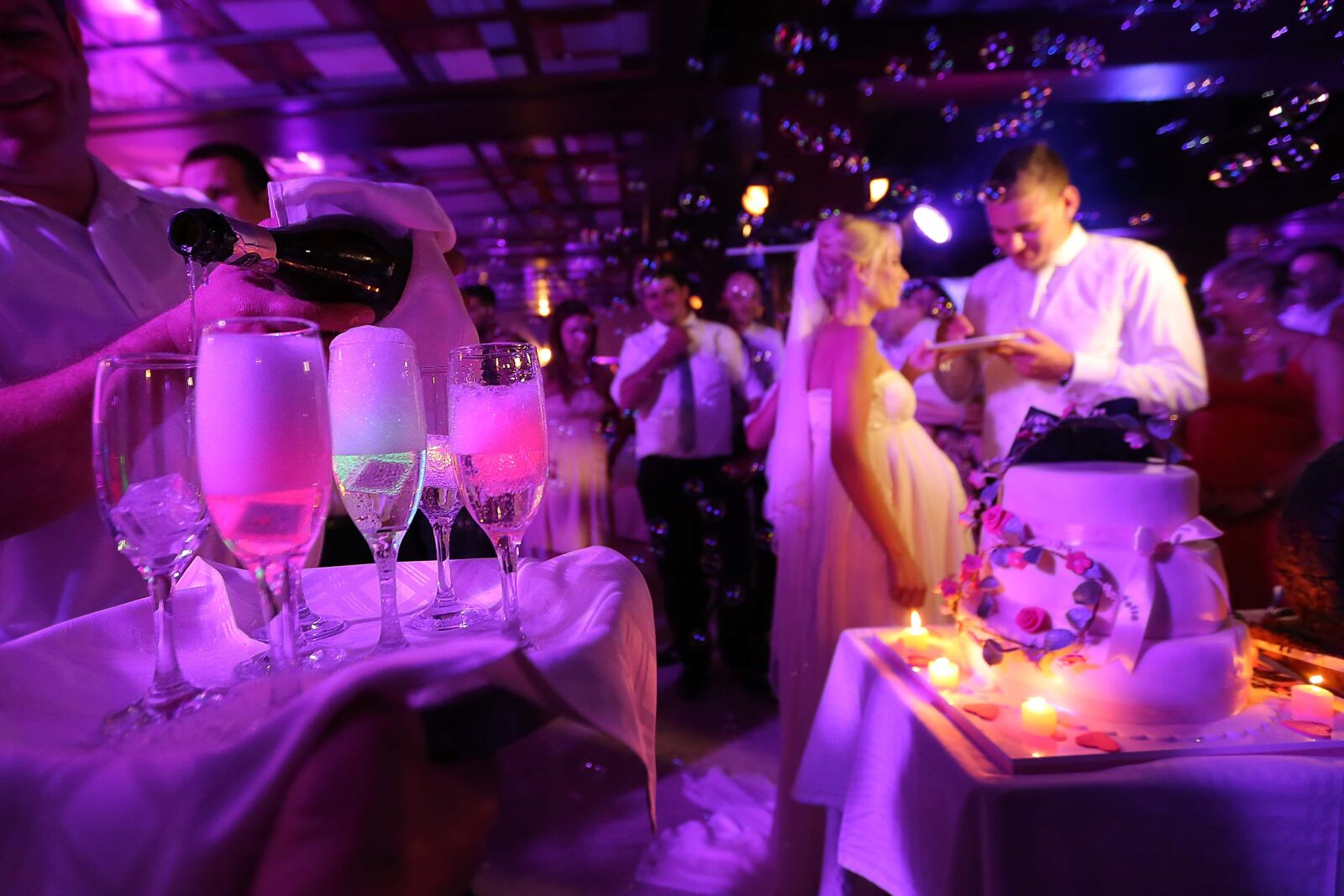 Canon EF 16-35mm F2.8L II USM sample photo. Champagne, party, nightclub, nightlife photography