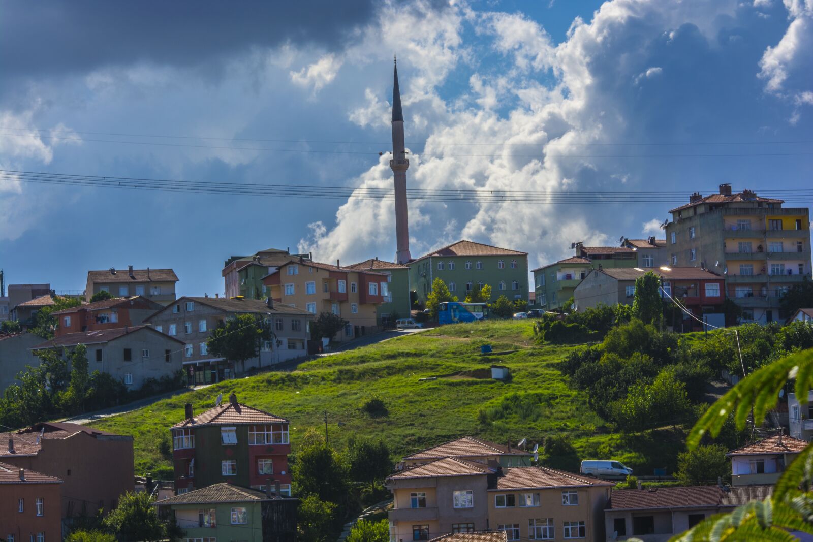 Nikon D5200 sample photo. Cloud, houses, sky photography