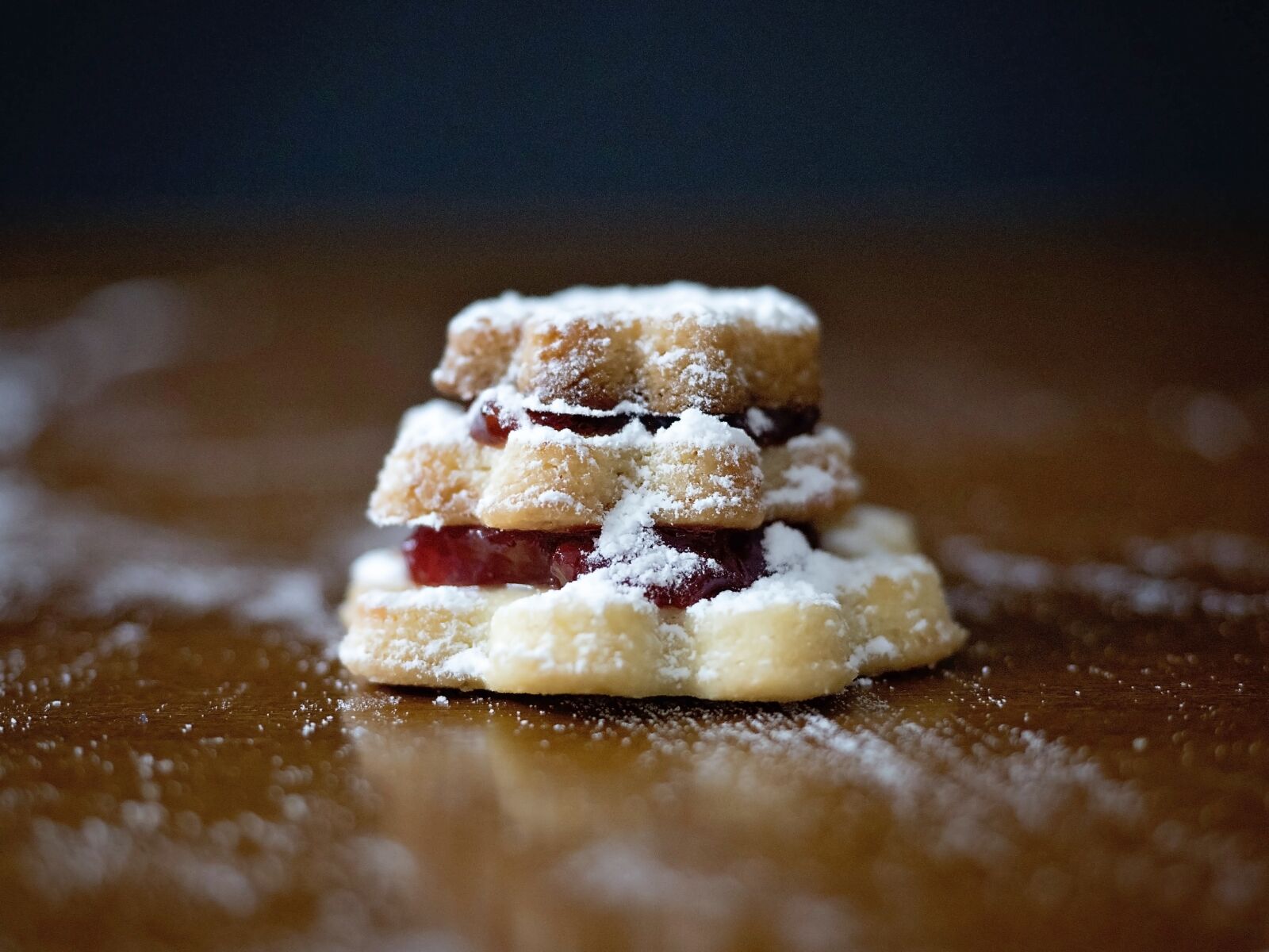 Olympus OM-D E-M5 II + Olympus M.Zuiko Digital ED 12-40mm F2.8 Pro sample photo. Christmas cookies, cookie, christmas photography