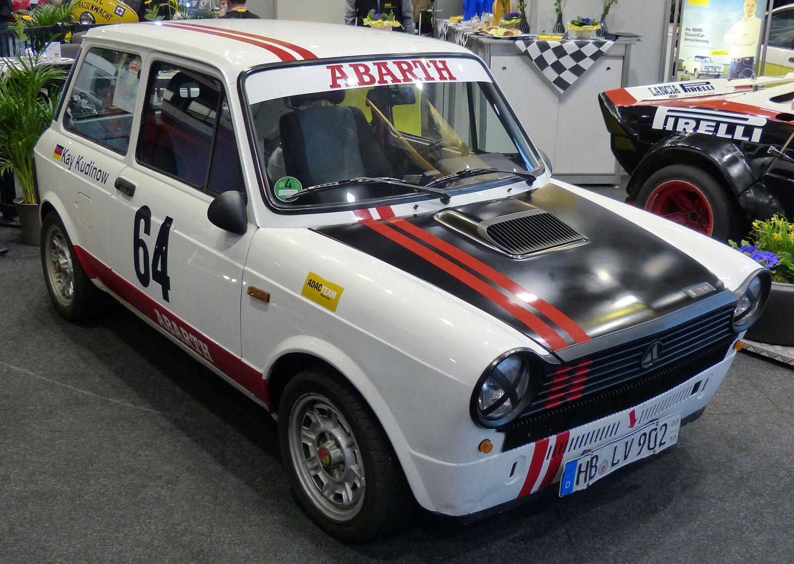 Panasonic Lumix DMC-FZ200 sample photo. Fair, exhibition, oldtimer photography