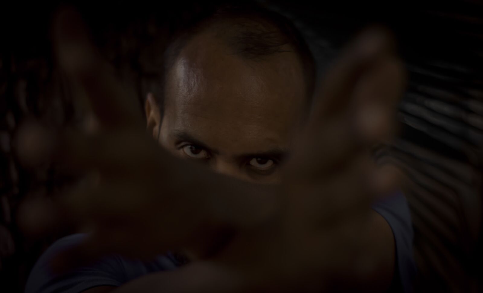 Nikon D3100 sample photo. Manos, ojos, rostro photography