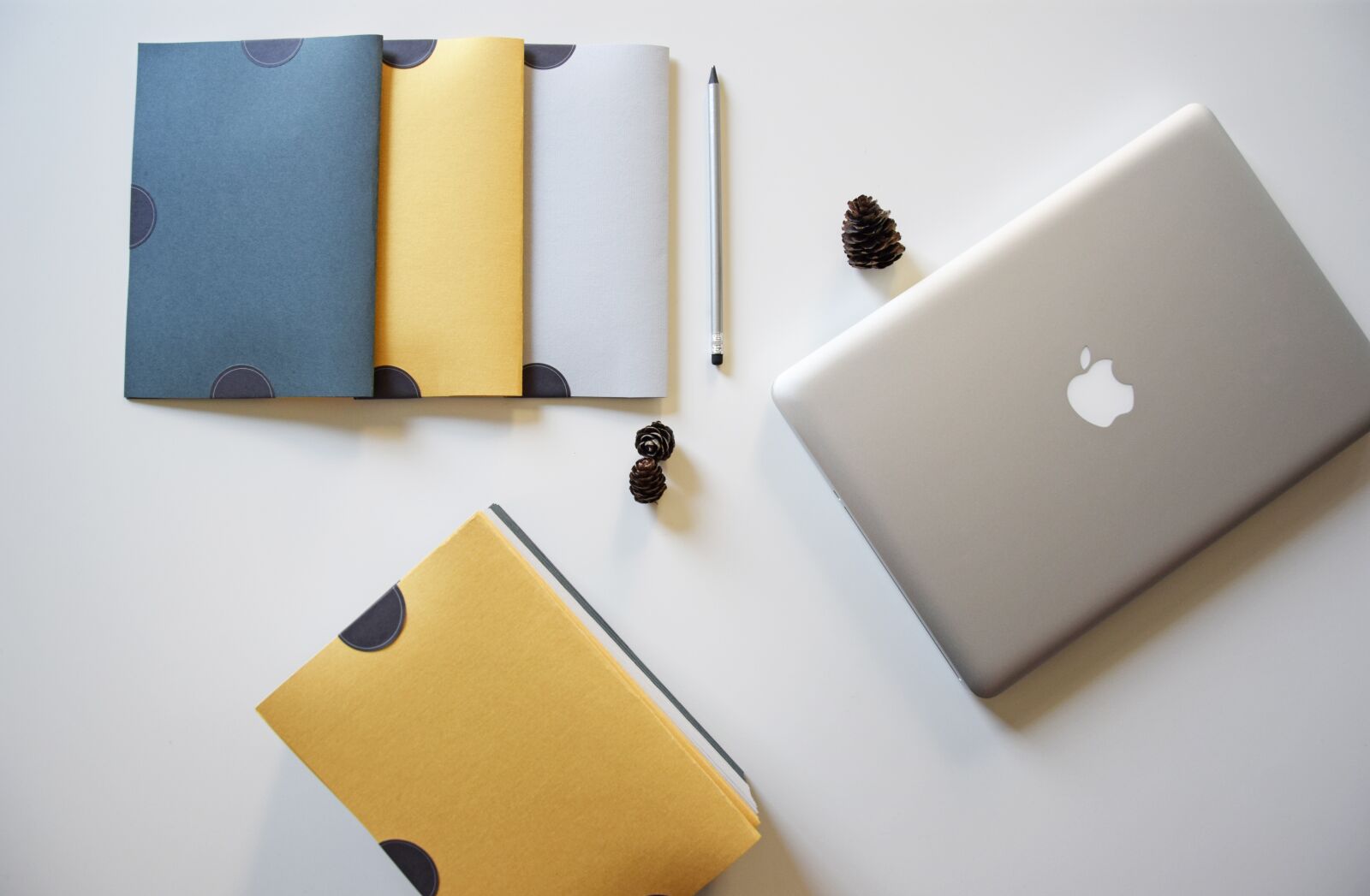 Nikon D3300 sample photo. Desk, computer, folder photography