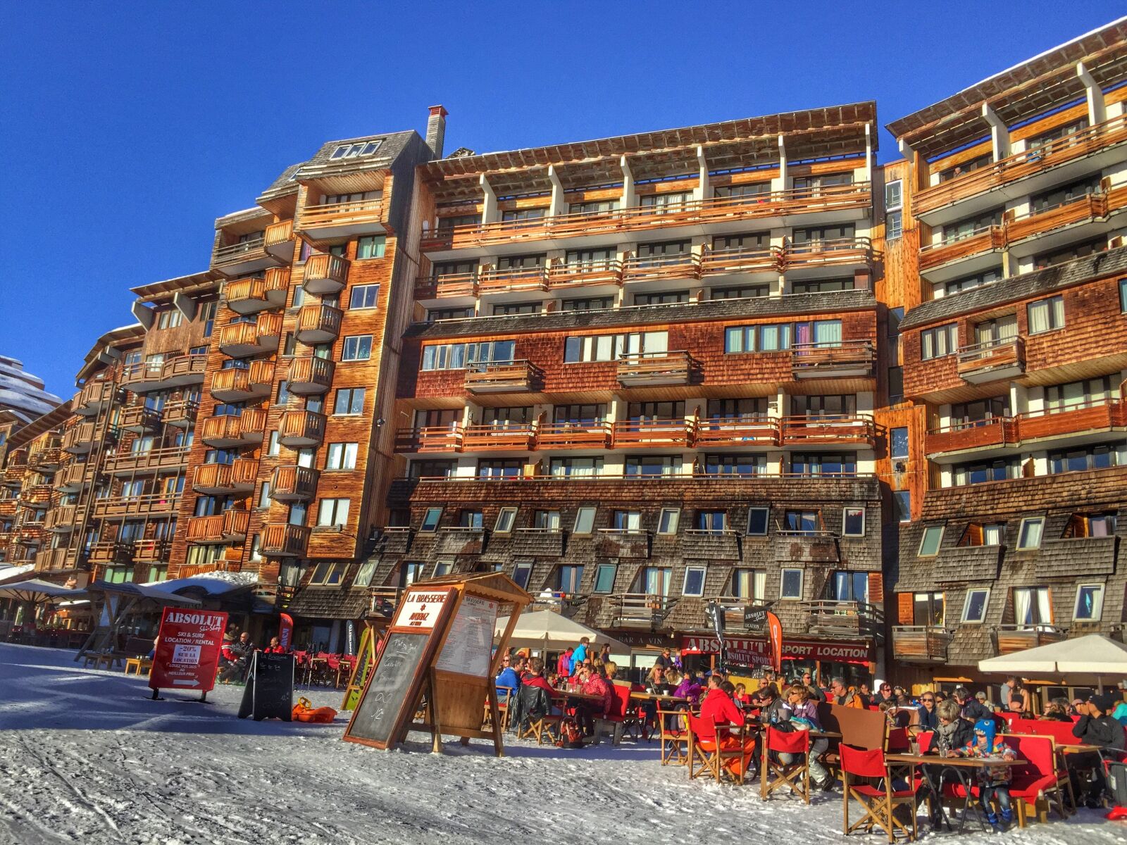 Apple iPhone 6 sample photo. Avoriaz, france, ski resort photography