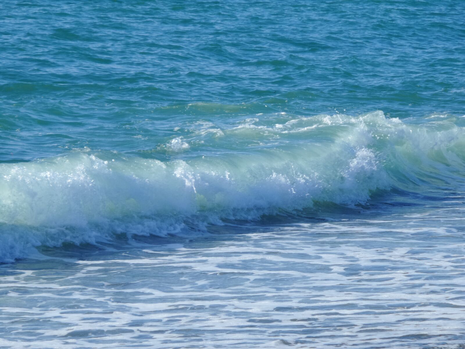 Samsung Galaxy K Zoom sample photo. Sea, wave, blue photography