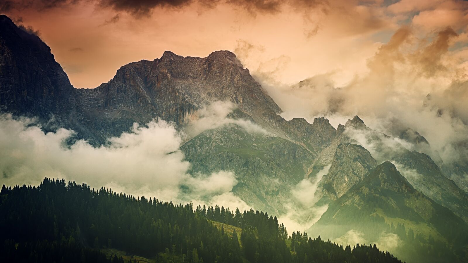 Sony a7 + Sony DT 50mm F1.8 SAM sample photo. Mountain, panorama, landscape photography