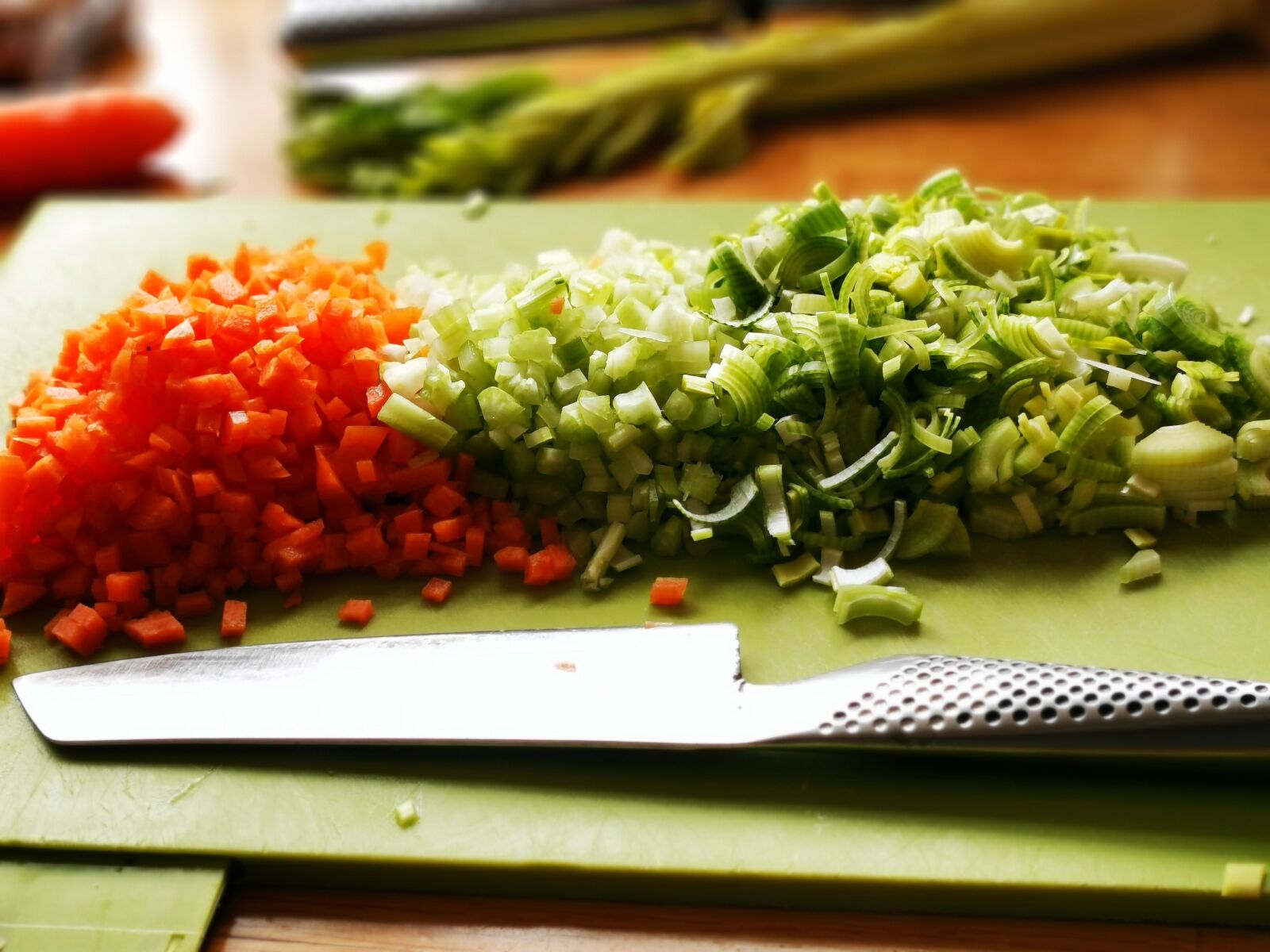 HUAWEI P30 Pro sample photo. Cooking, chopping, knife photography