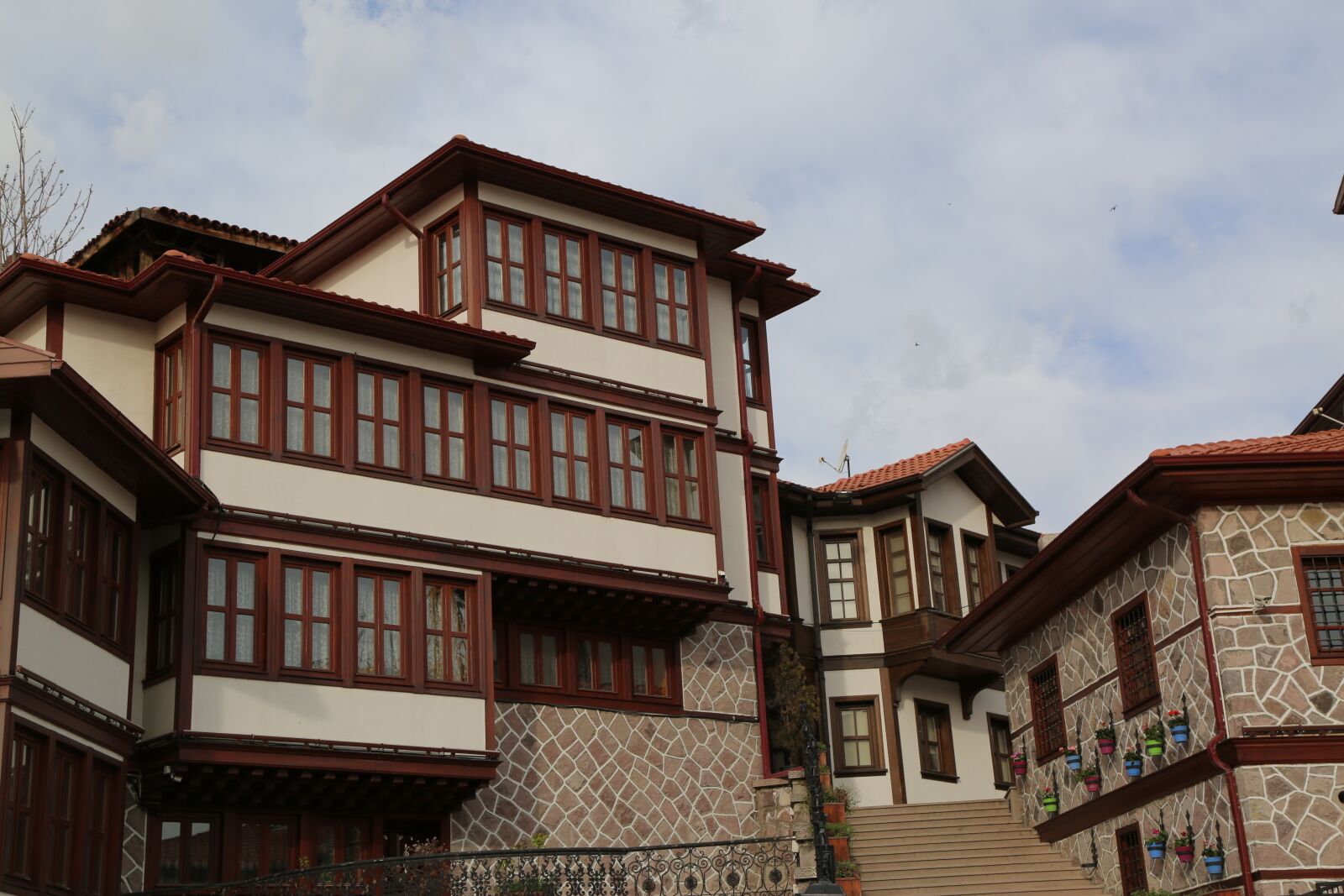 Canon EF 24-105mm F4L IS USM sample photo. Architecture, home, building photography
