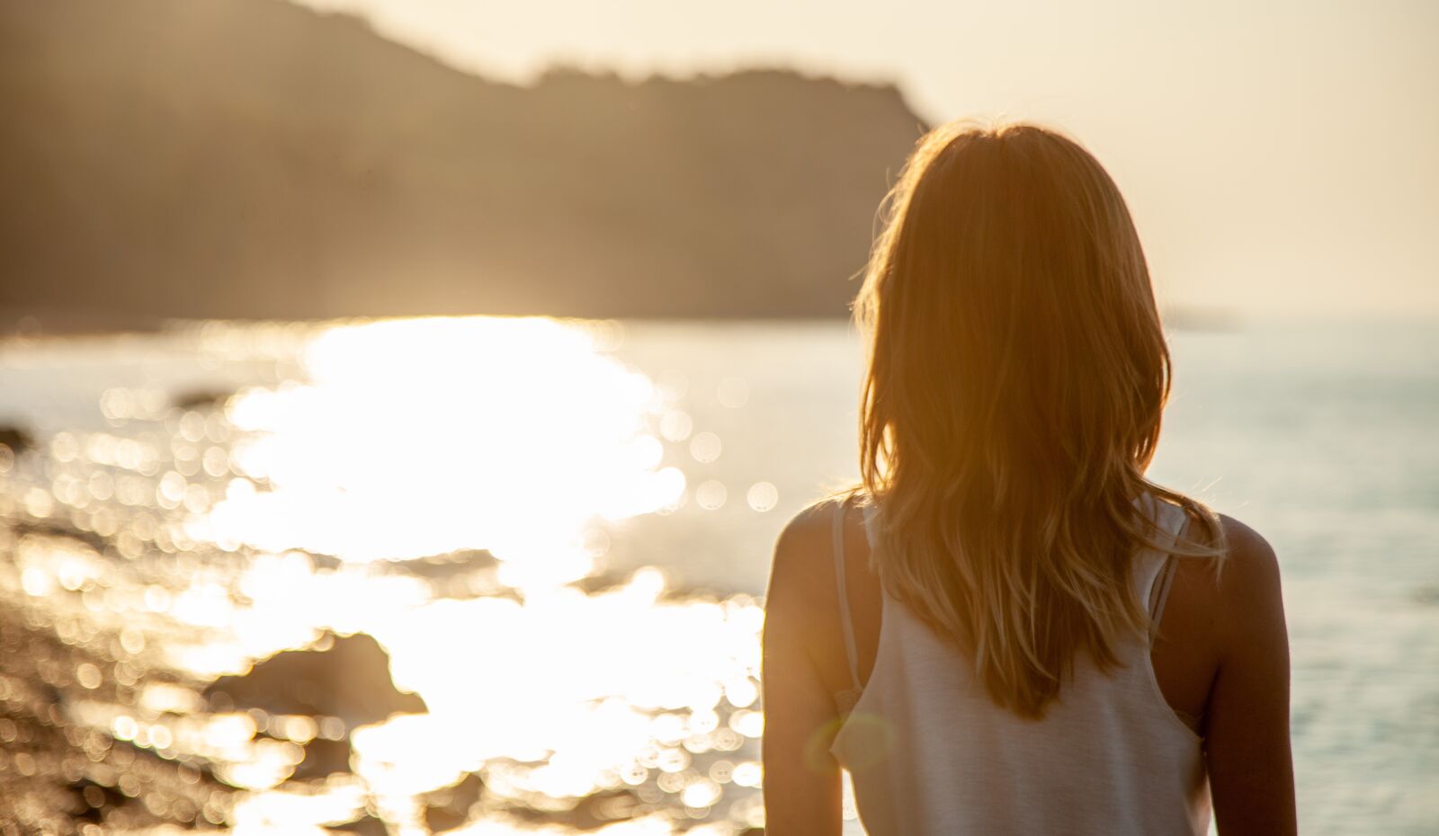 Canon EOS 5D Mark II sample photo. Sea, sun, girl photography