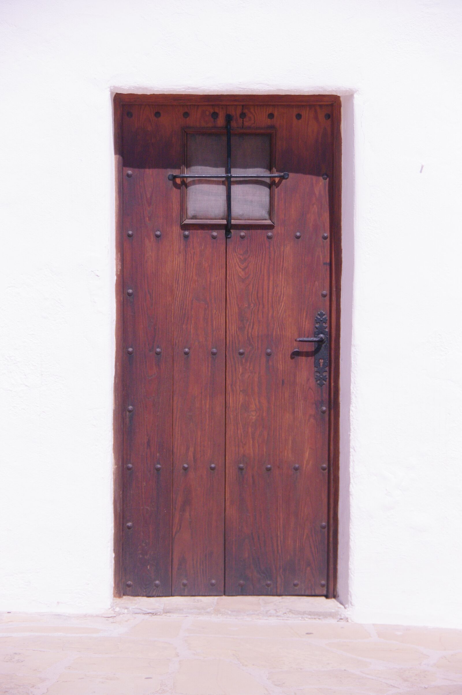 Pentax K20D sample photo. Door, window, wood photography