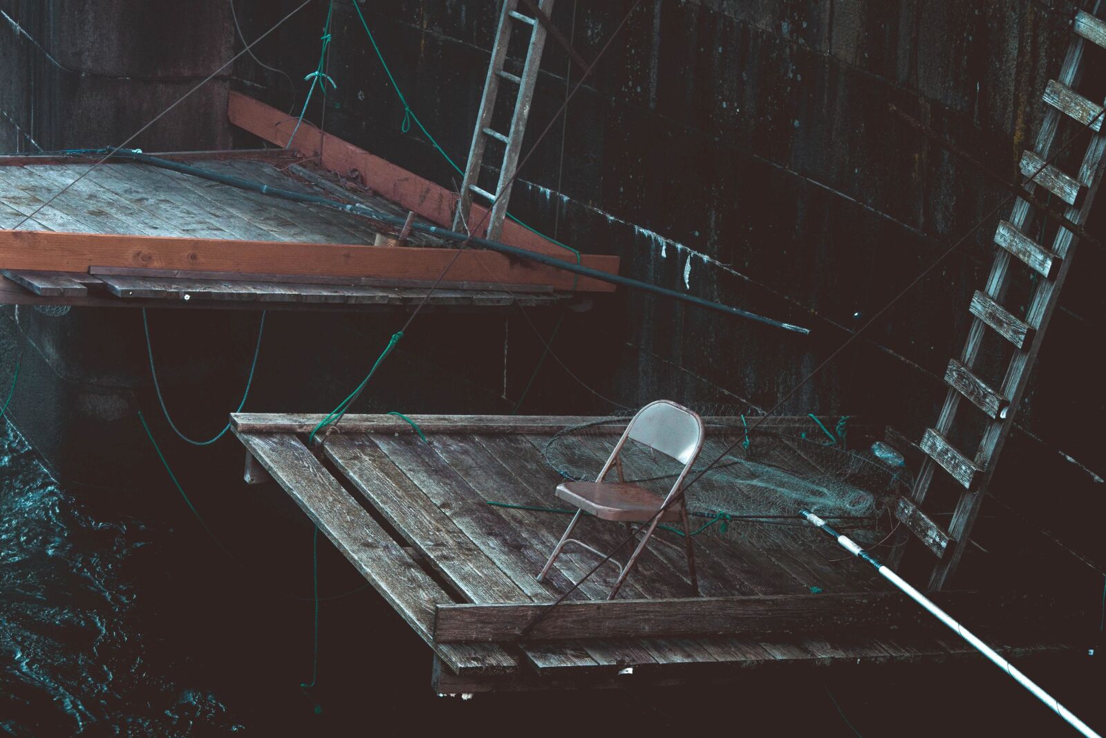 Nikon D5200 sample photo. Ladders, fishing dock, chair photography