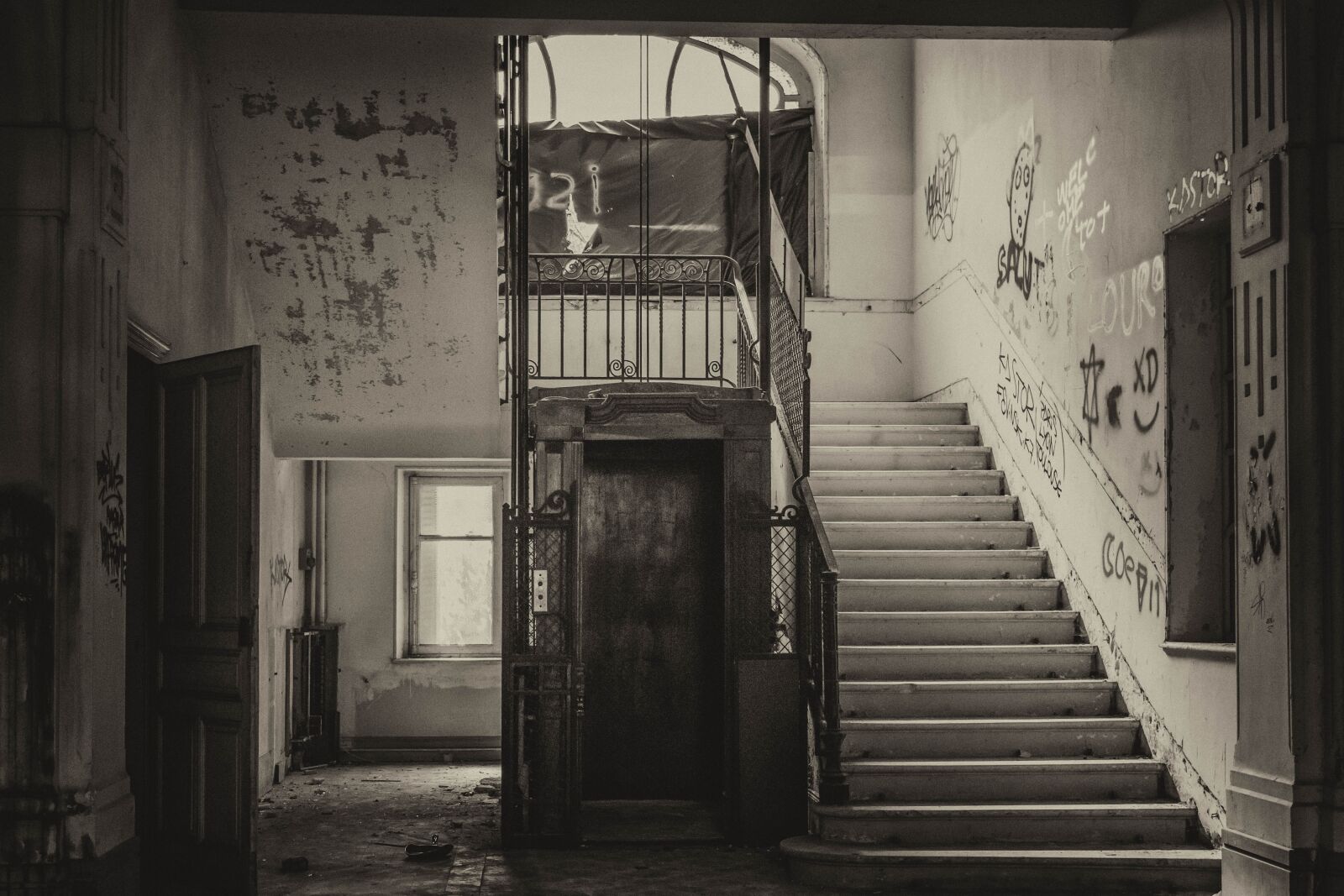 Nikon D3300 sample photo. Lost places, elevator, stairs photography